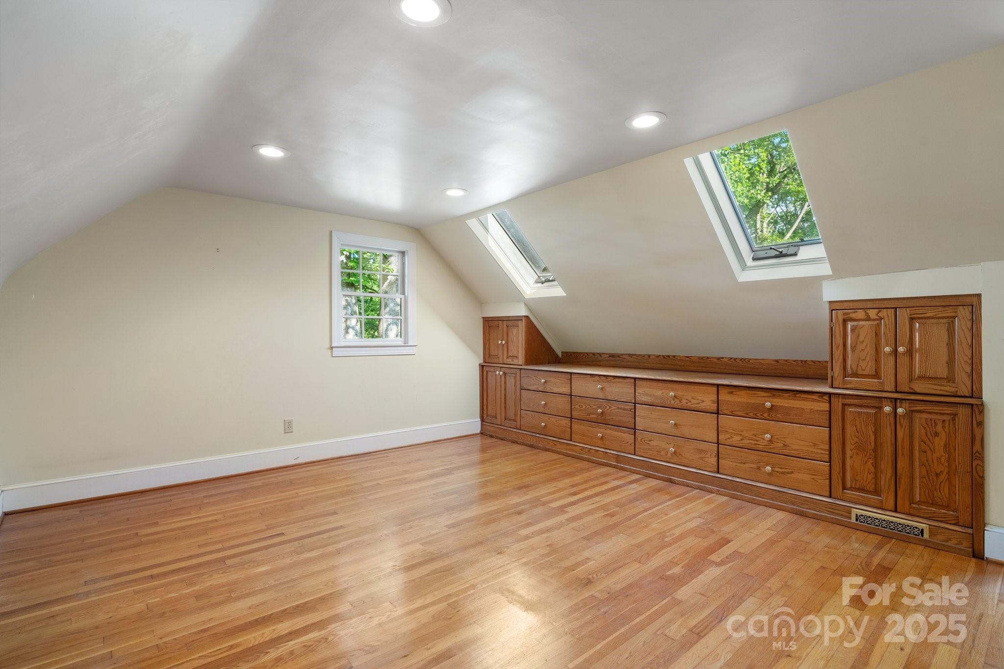 220 West Park Drive Property Photo 34