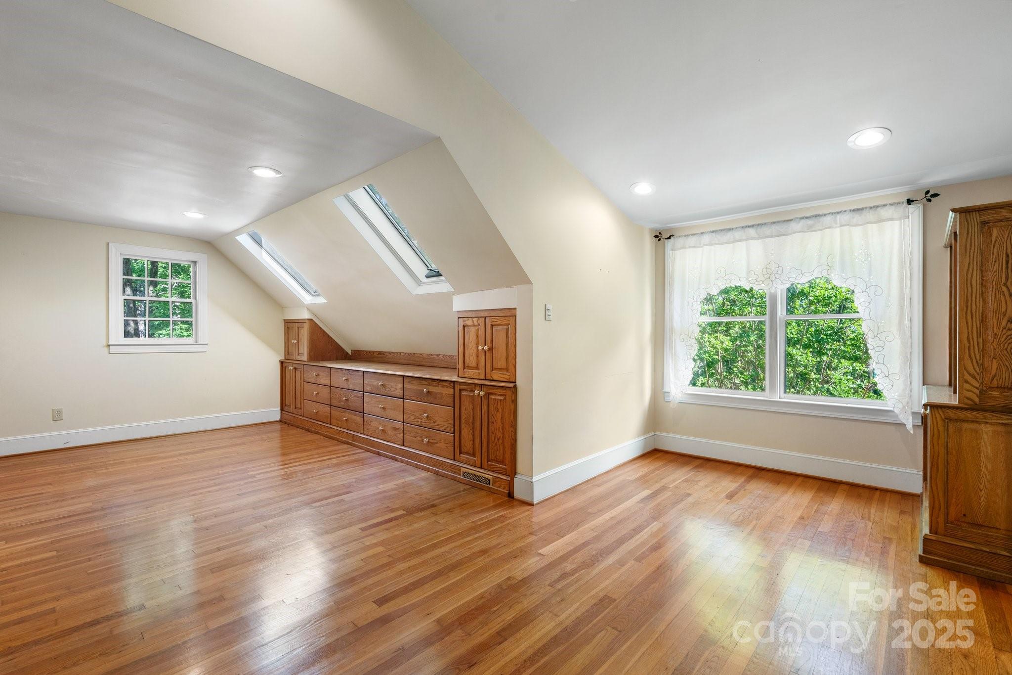 220 West Park Drive Property Photo 35