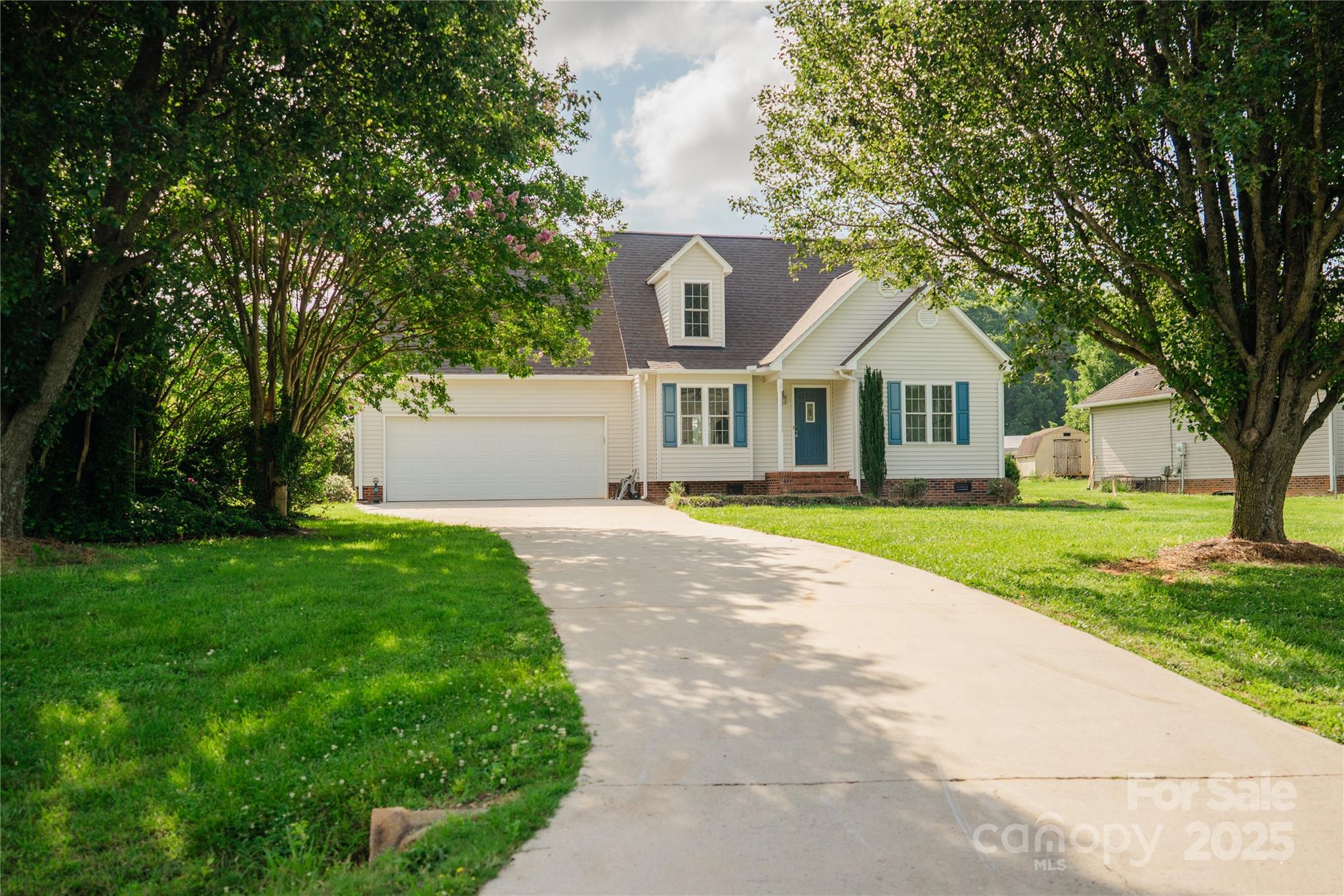 1083 Elljoy Lane Property Photo 1