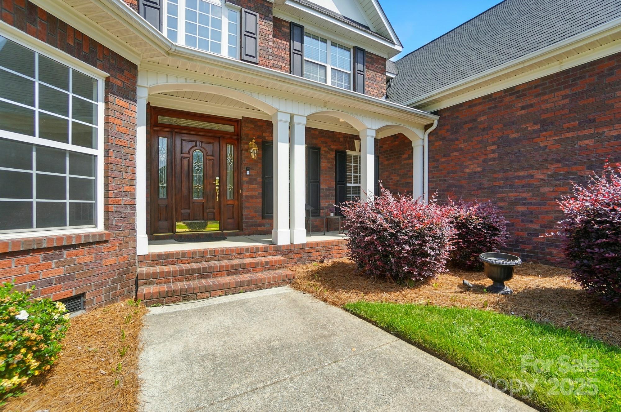 201 Limerick Drive Property Photo 1