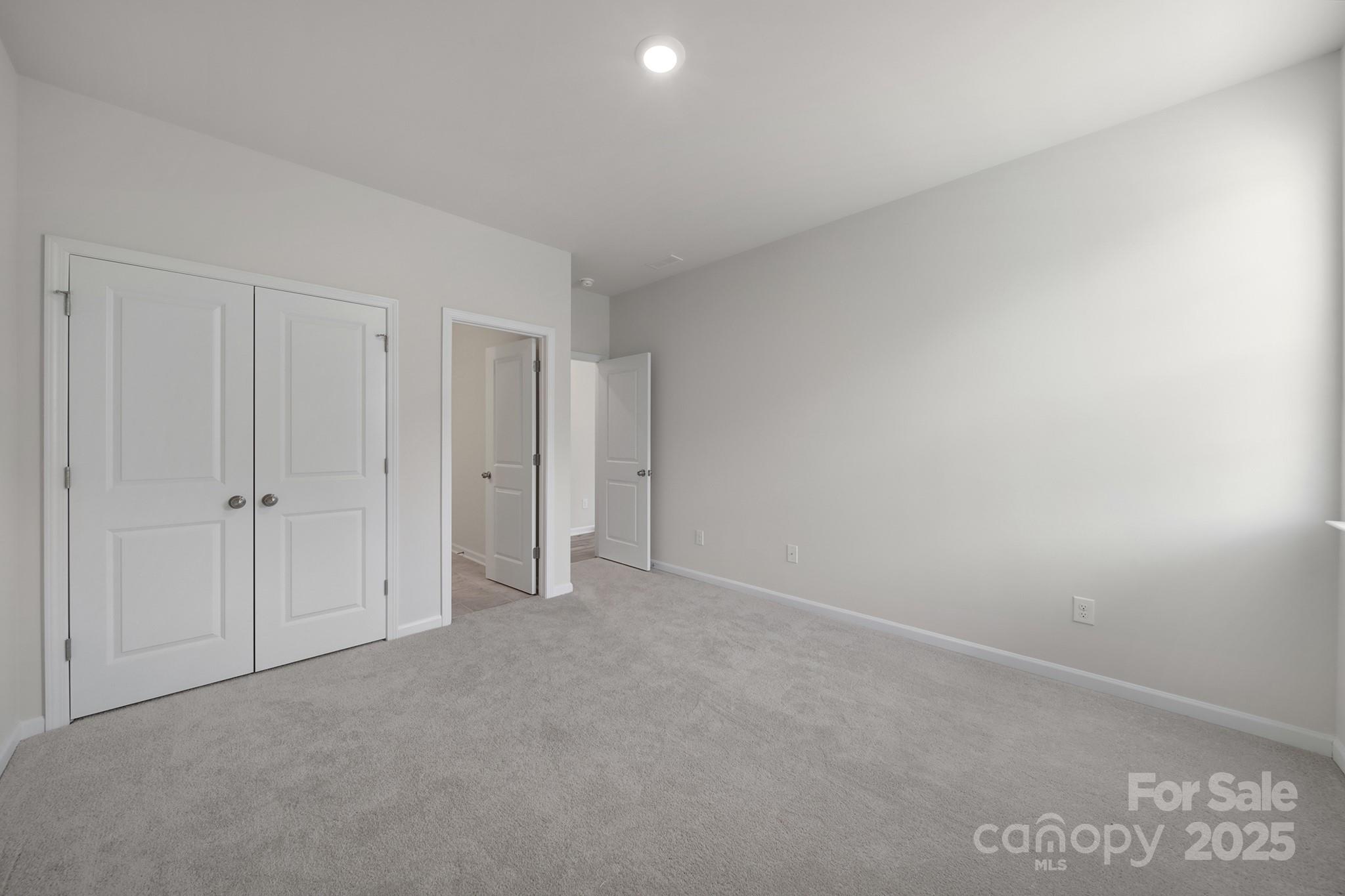 300 Kennerly Center Drive Property Photo 16