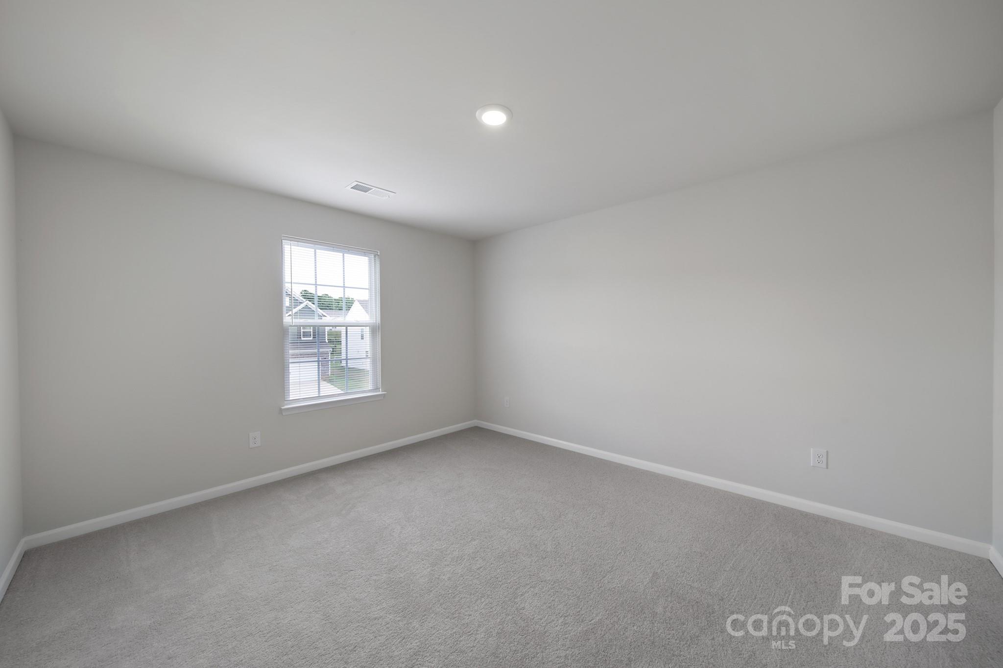 300 Kennerly Center Drive Property Photo 23