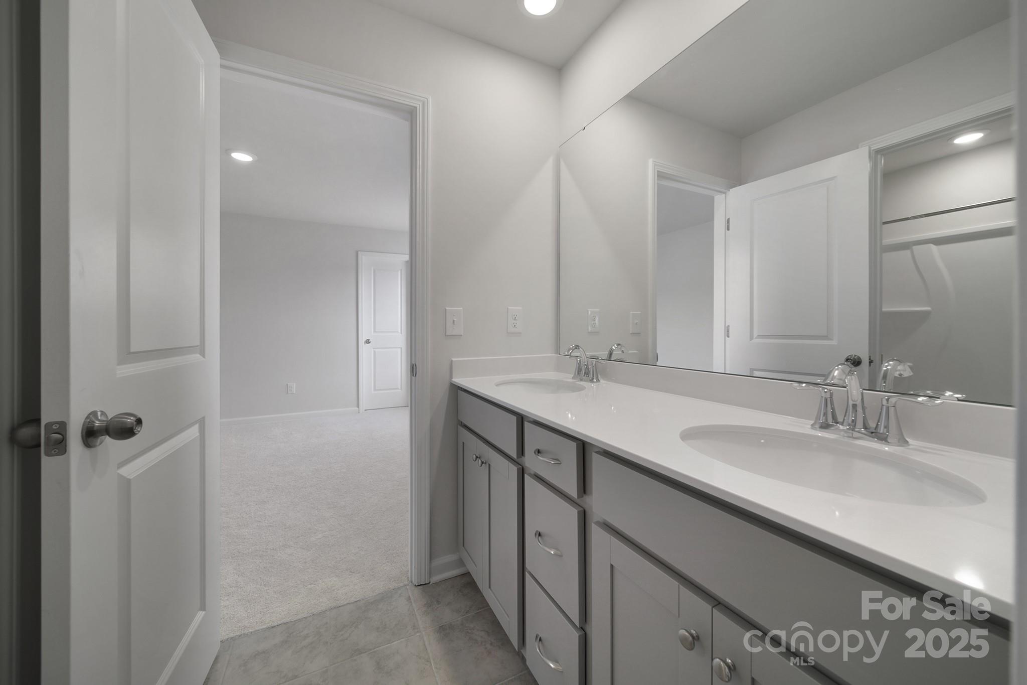 300 Kennerly Center Drive Property Photo 24
