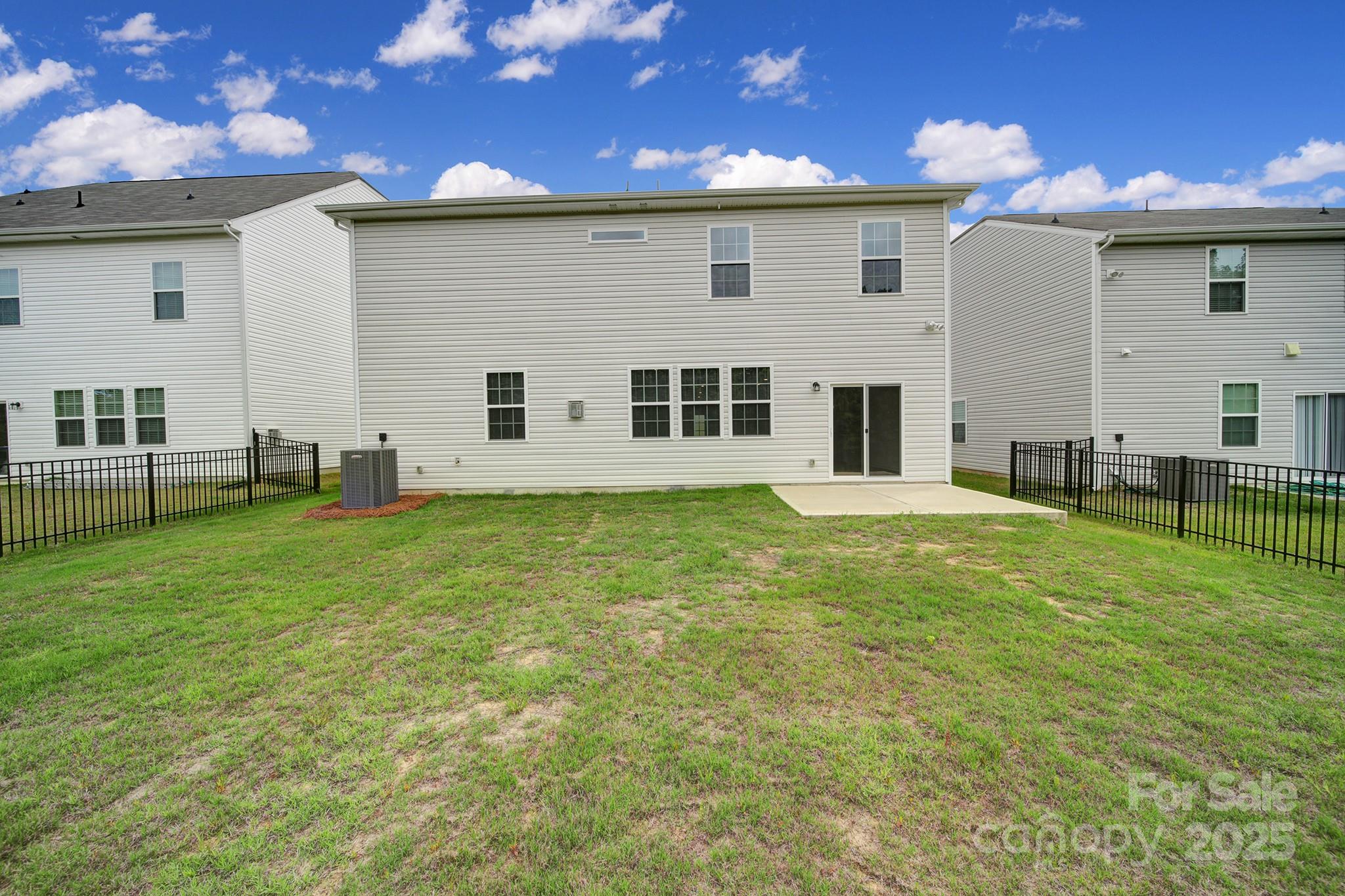 300 Kennerly Center Drive Property Photo 32