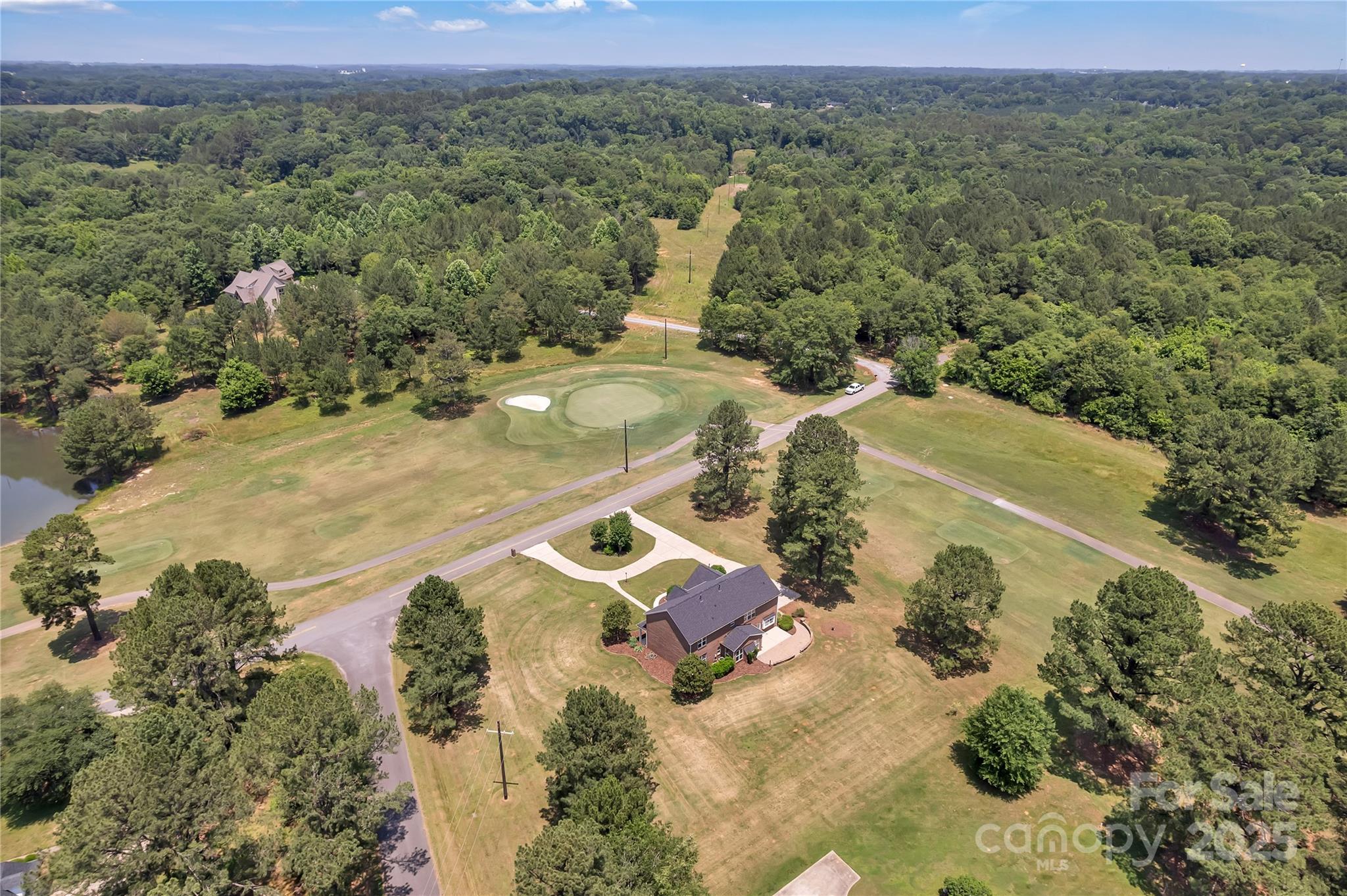 3068 River Road Property Photo 6