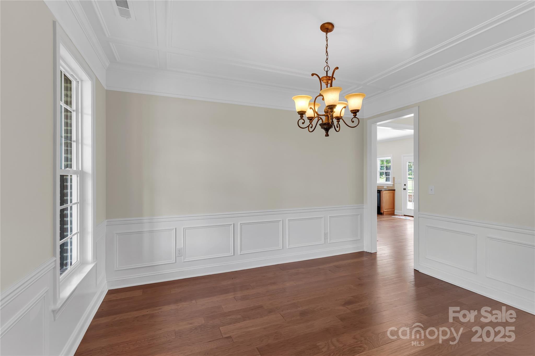 3068 River Road Property Photo 11