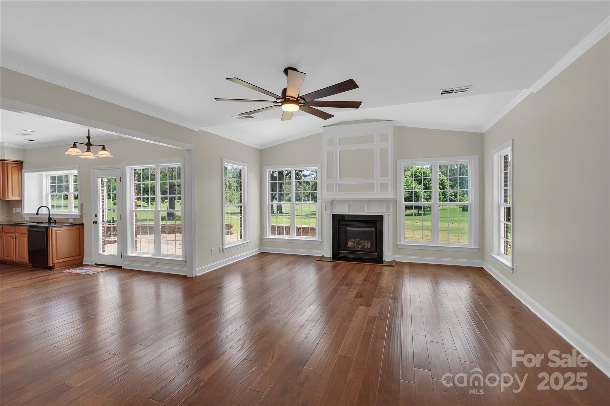 3068 River Road Property Photo 13