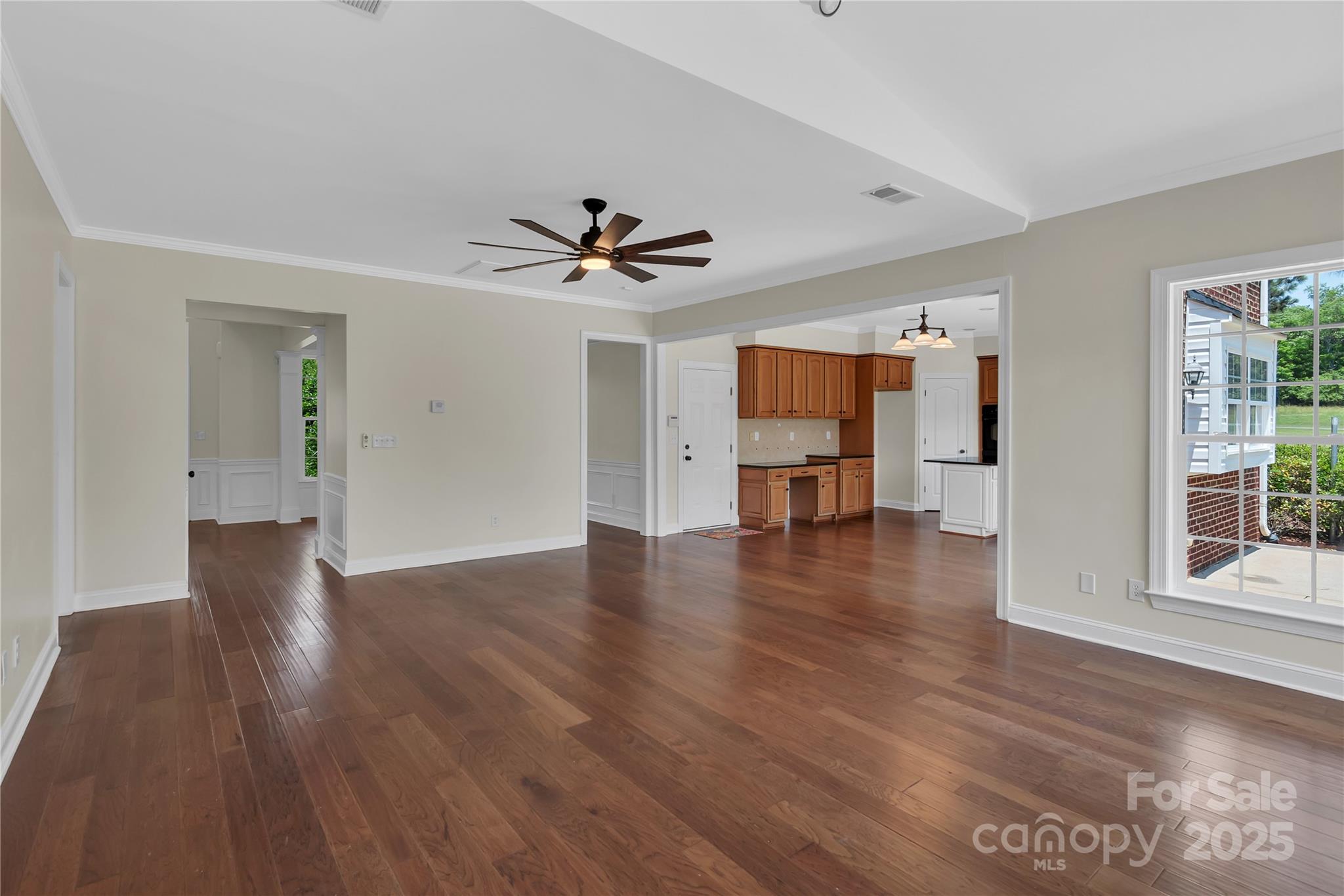 3068 River Road Property Photo 14