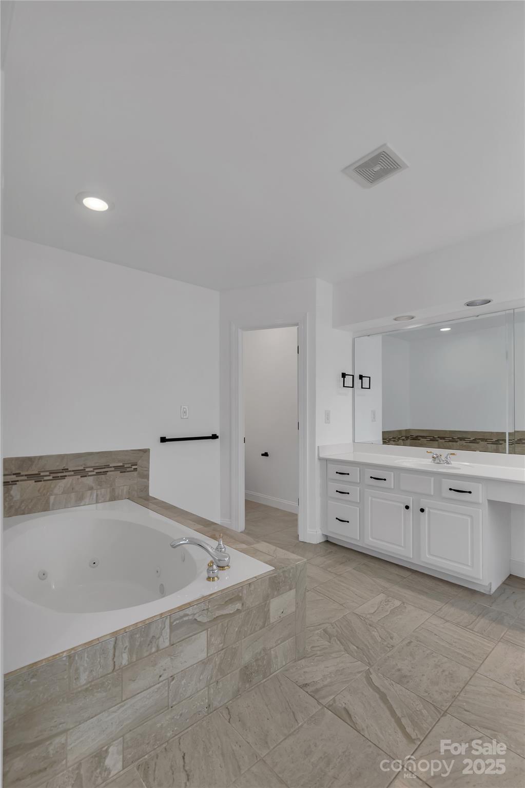 3068 River Road Property Photo 26