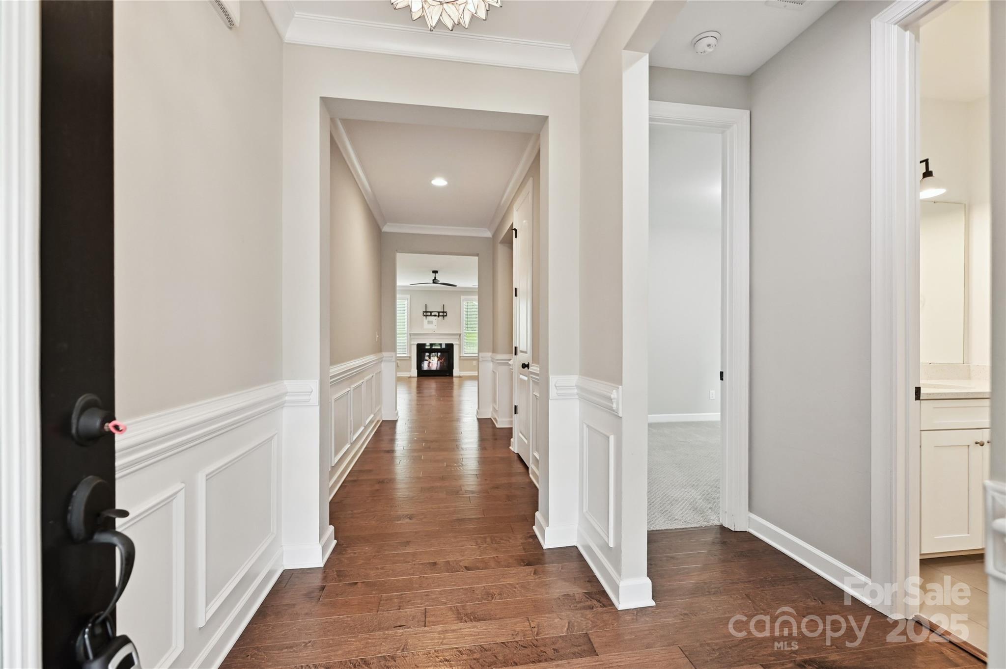 2760 Berkhamstead Circle Property Photo 3