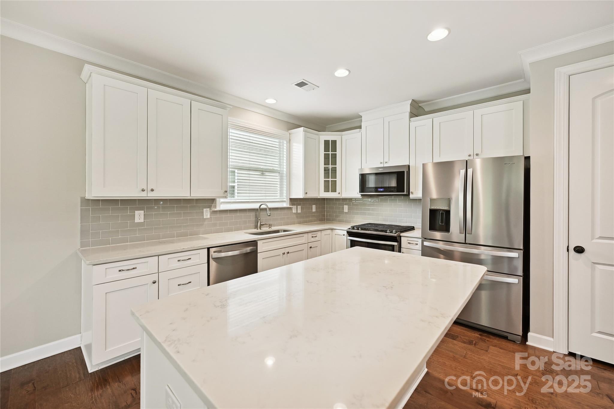 2760 Berkhamstead Circle Property Photo 8