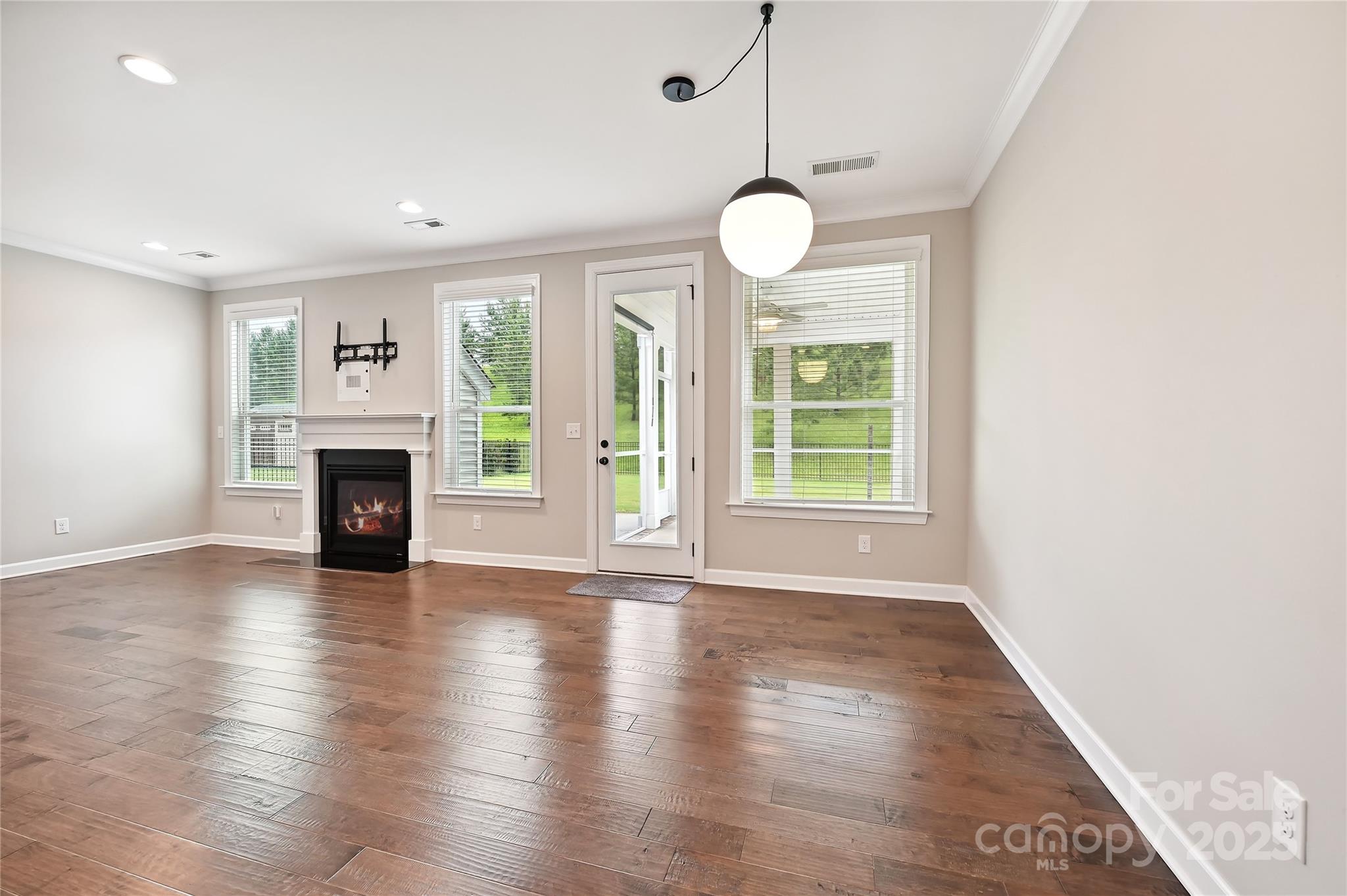 2760 Berkhamstead Circle Property Photo 11