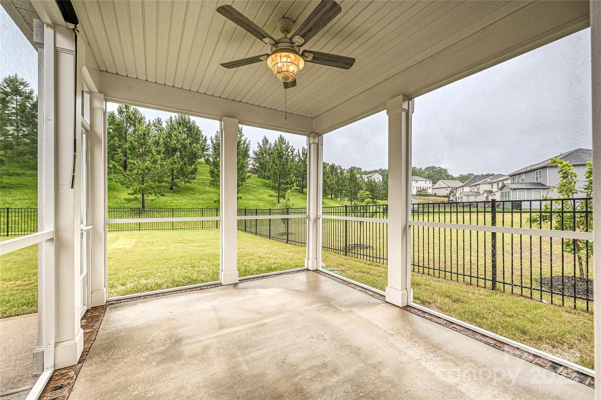 2760 Berkhamstead Circle Property Photo 23