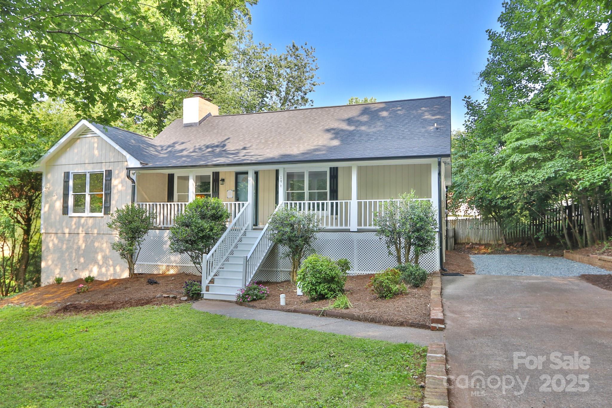 196 Epping Road Property Photo 1