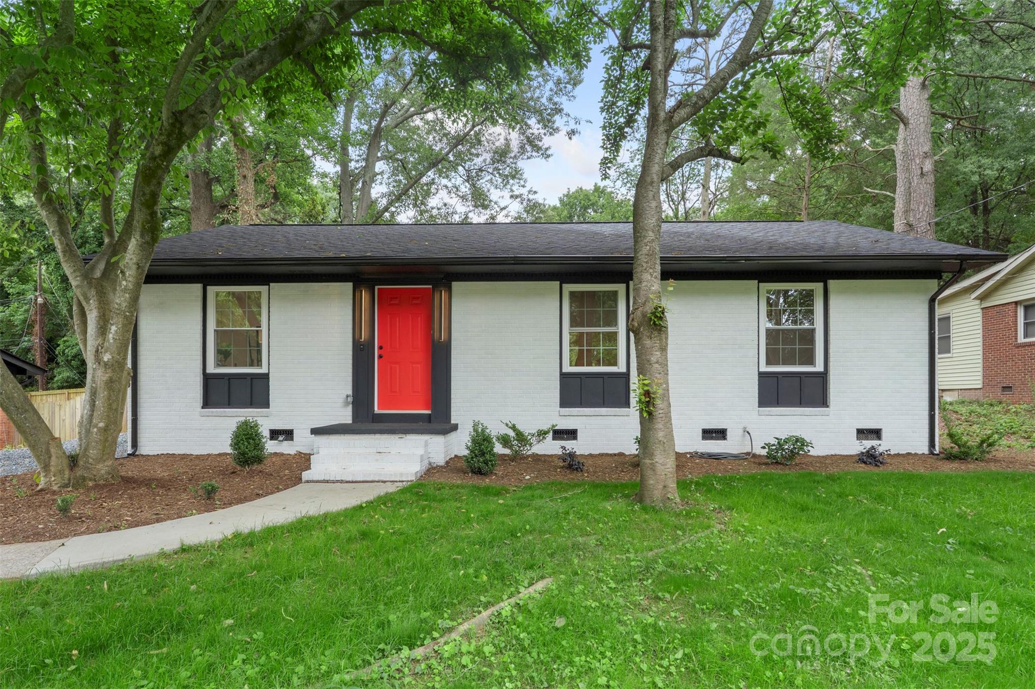 3900 Colebrook Road Property Photo