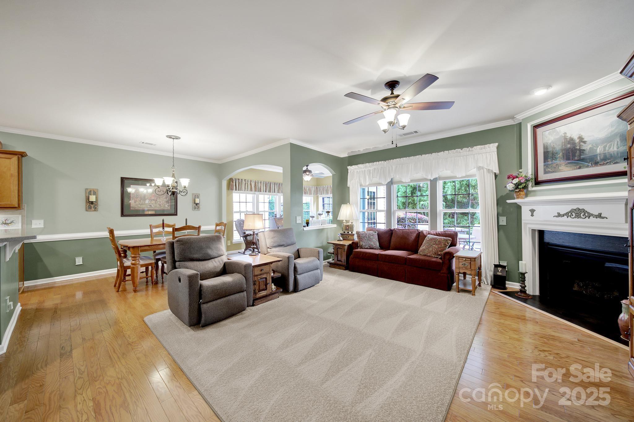 2213 Hartwell Lane 84 Property Photo 8