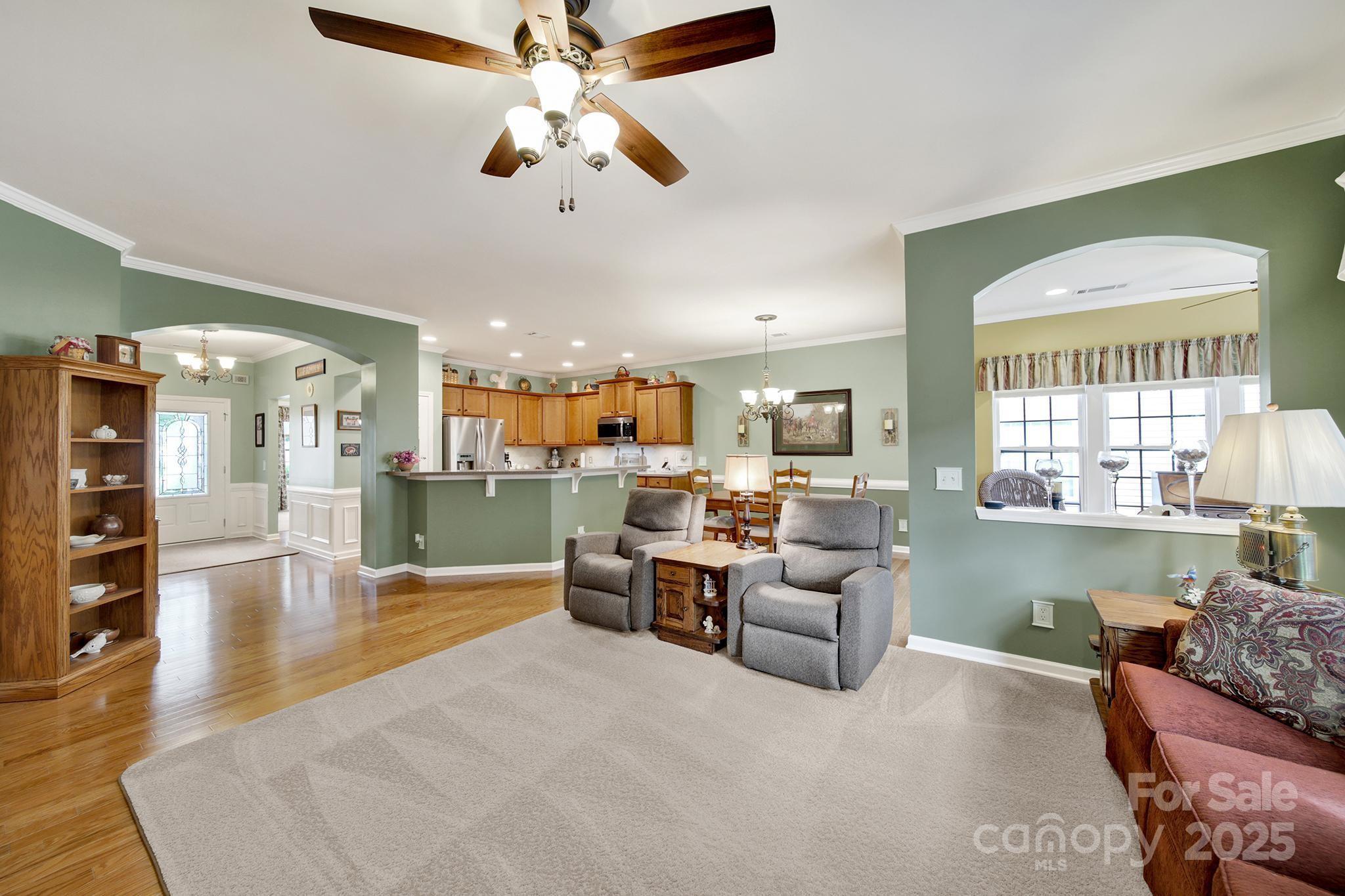 2213 Hartwell Lane 84 Property Photo 9