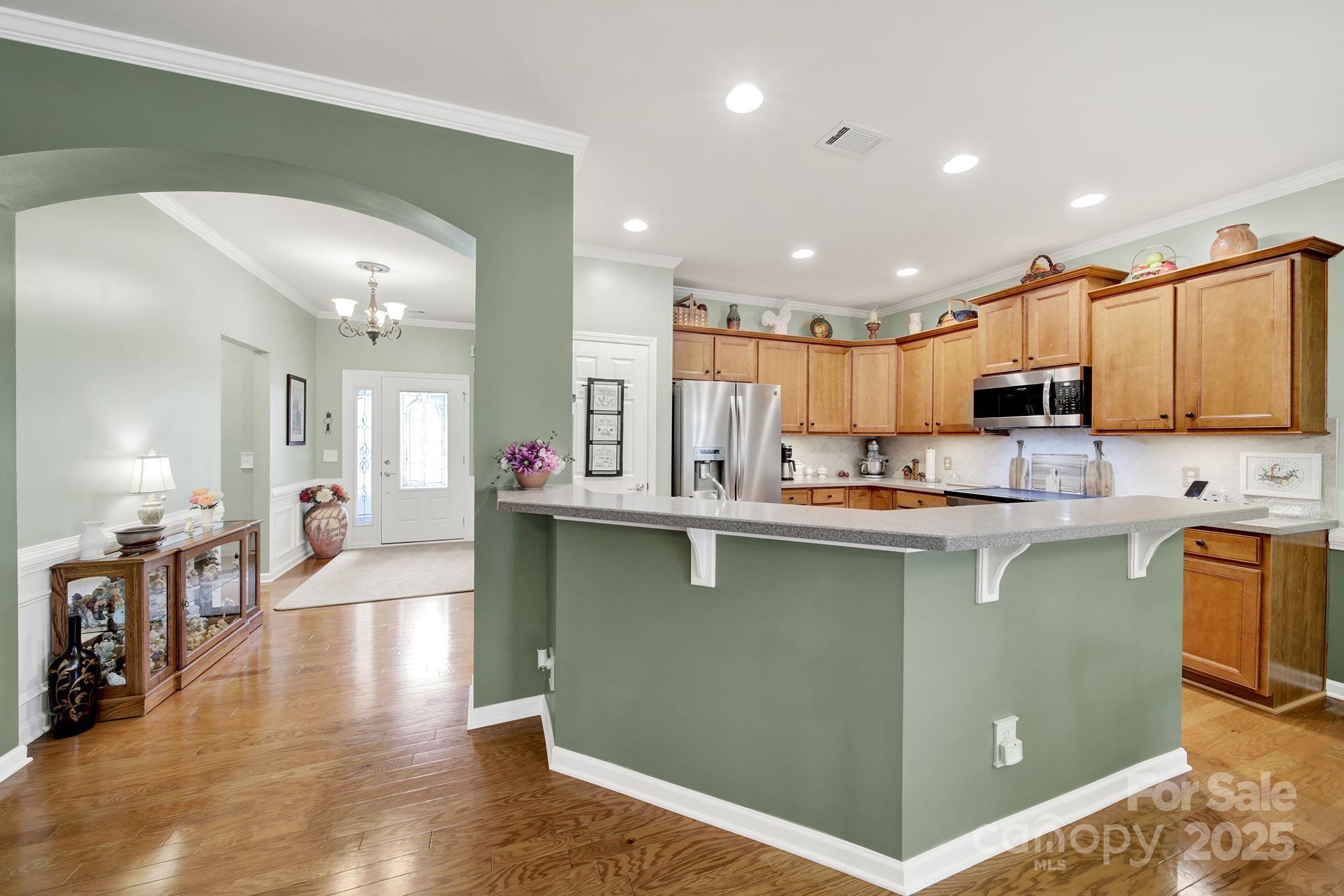 2213 Hartwell Lane 84 Property Photo 10