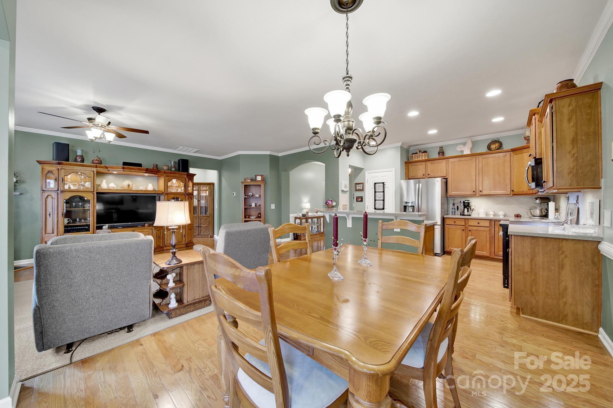 2213 Hartwell Lane 84 Property Photo 15