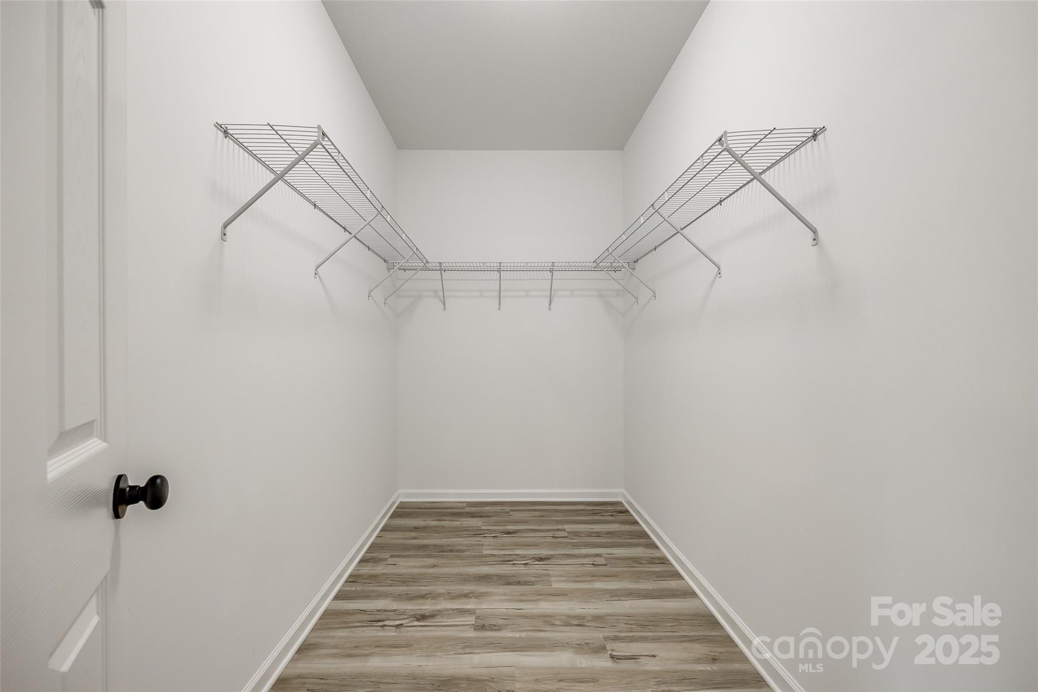4692 Summerlin Place Property Photo 10