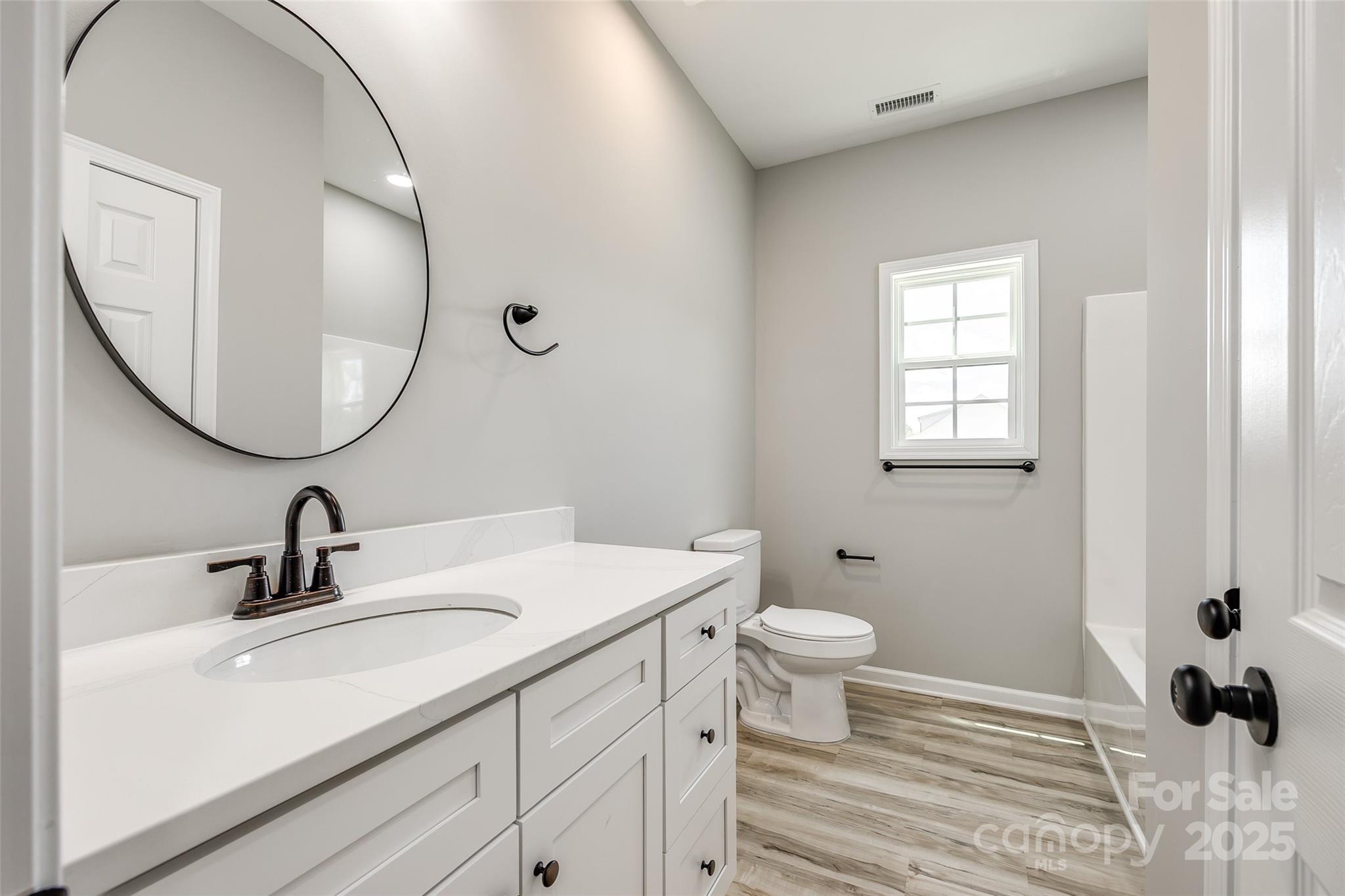4692 Summerlin Place Property Photo 13