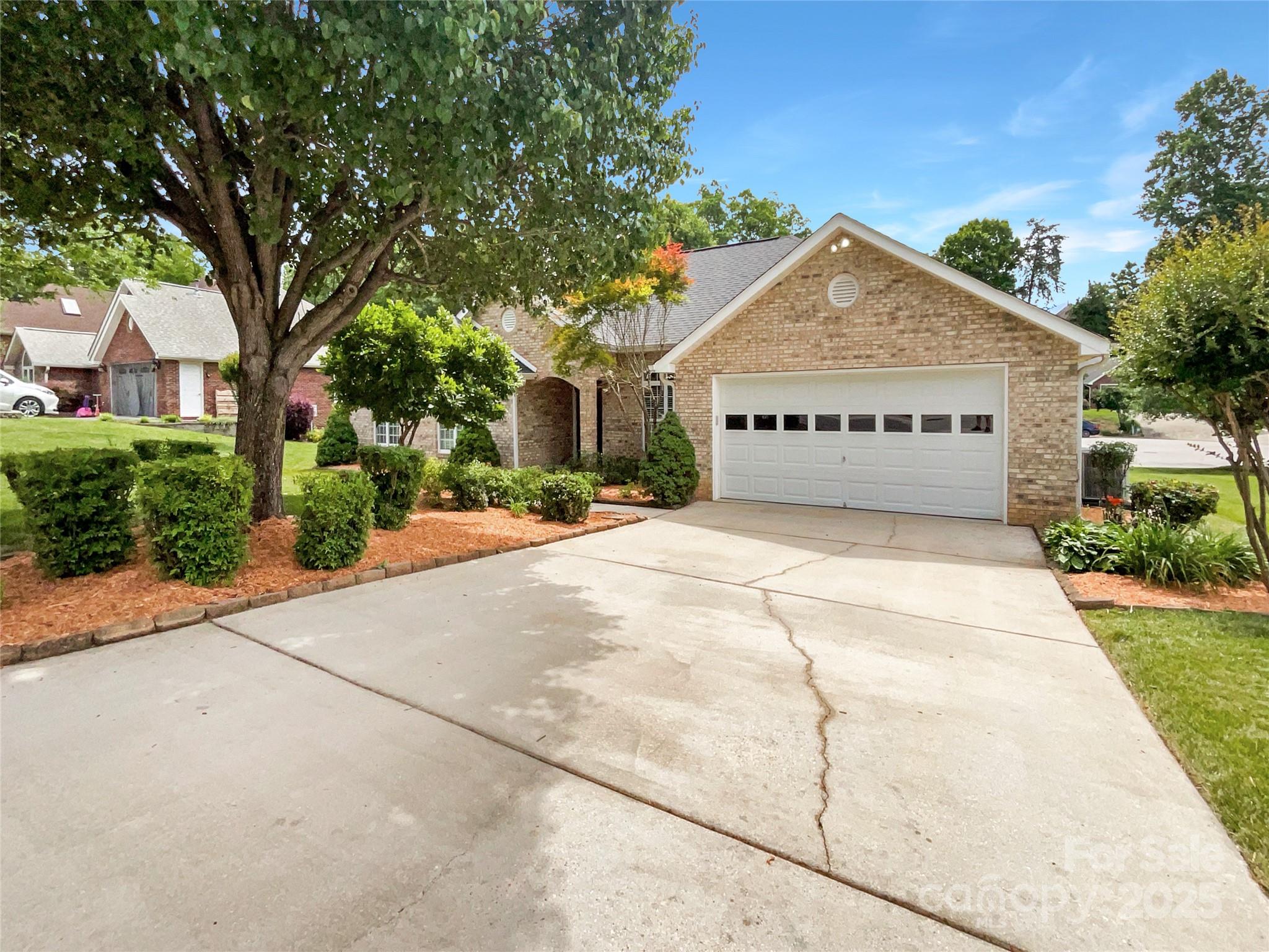 1326 Crown Ridge Drive Property Photo 1
