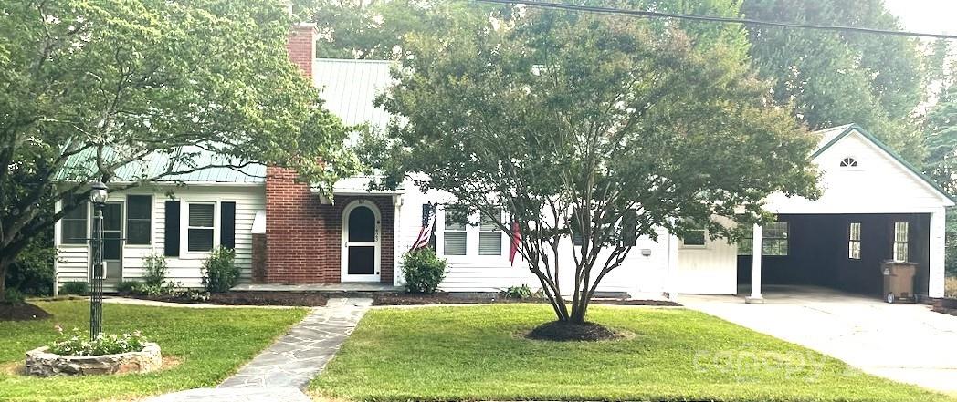 423 N Cedar Street