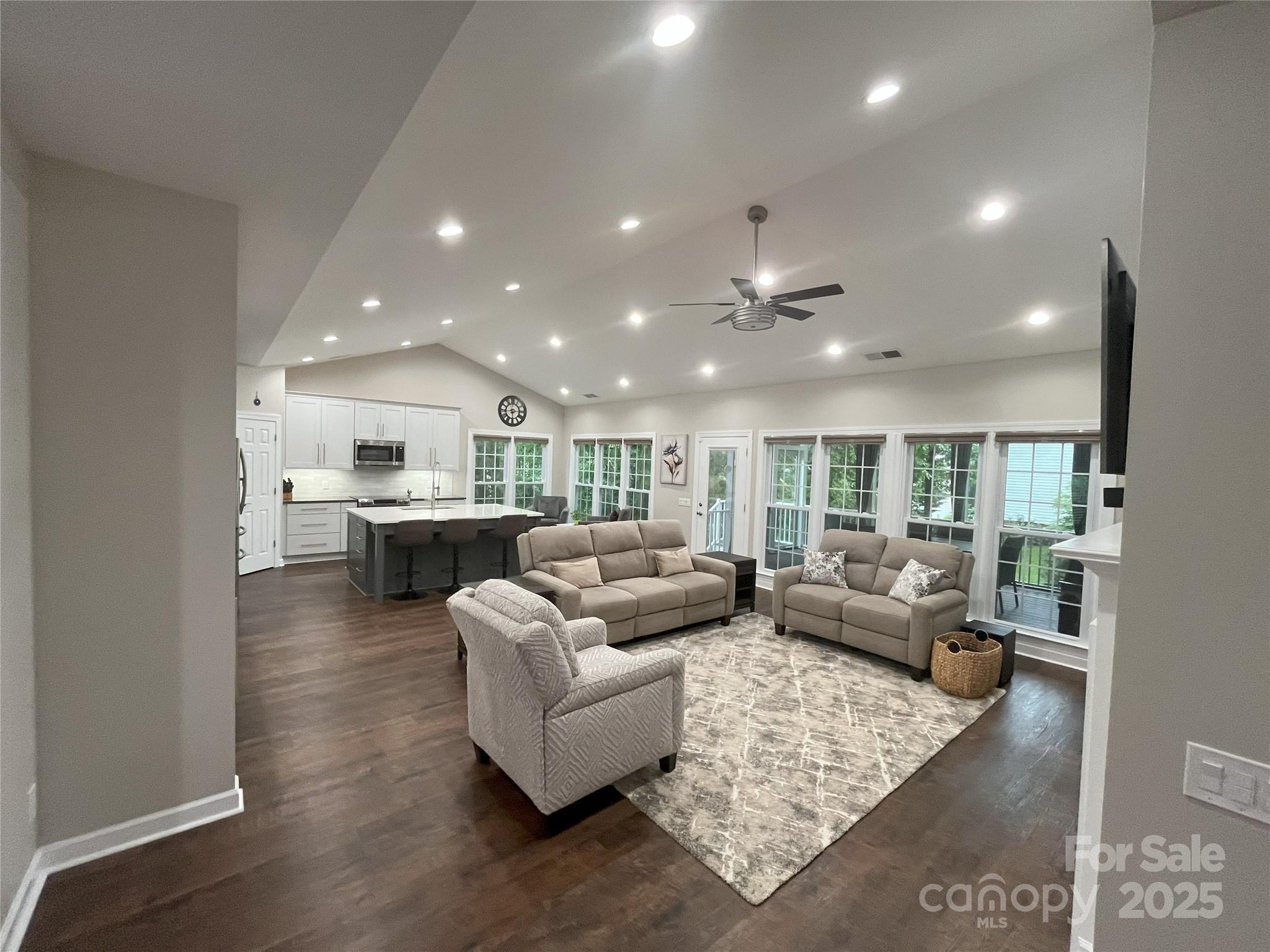 5929 Waterelm Lane Property Photo 8