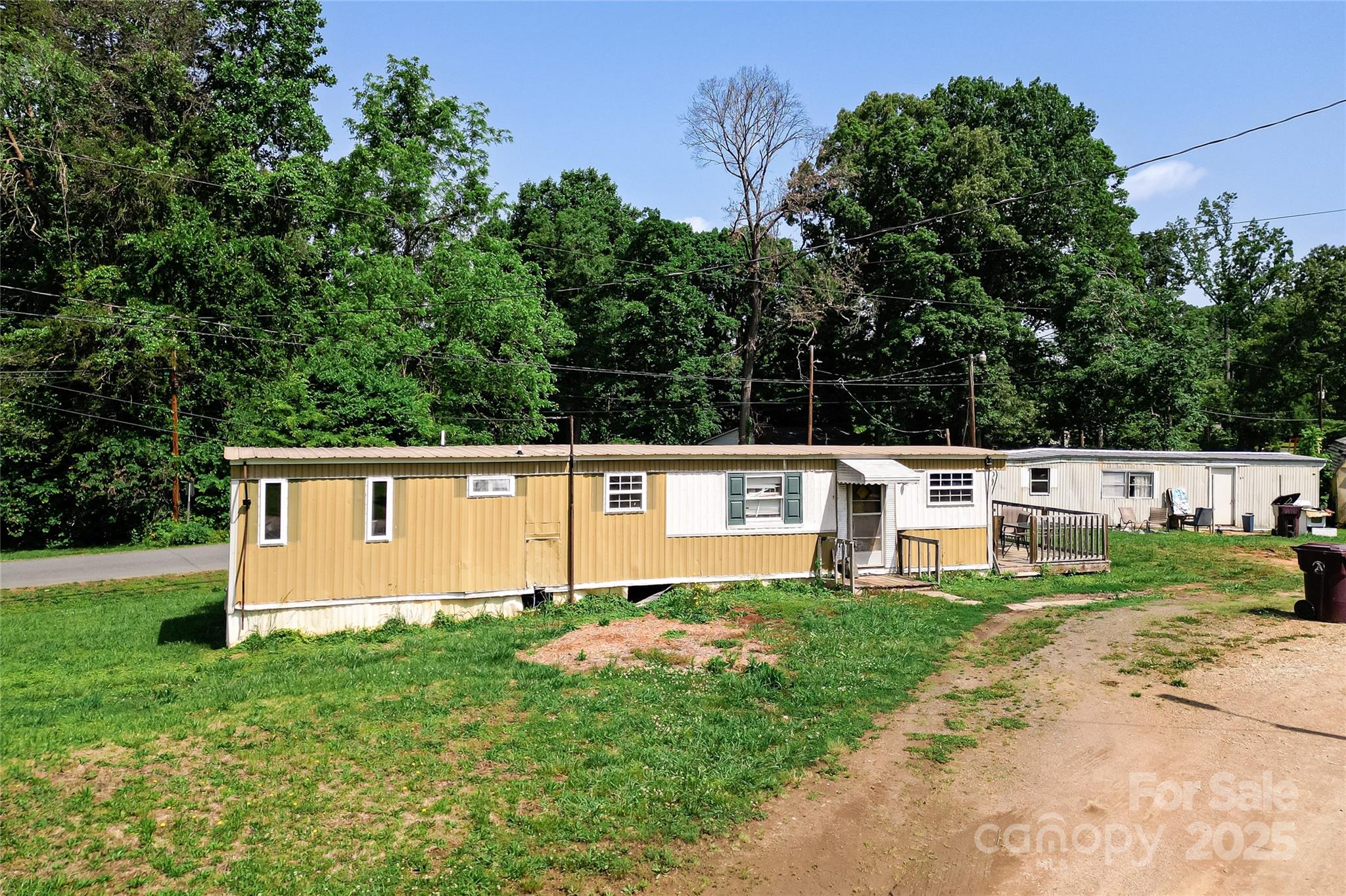 240 Midway Drive Property Photo 7
