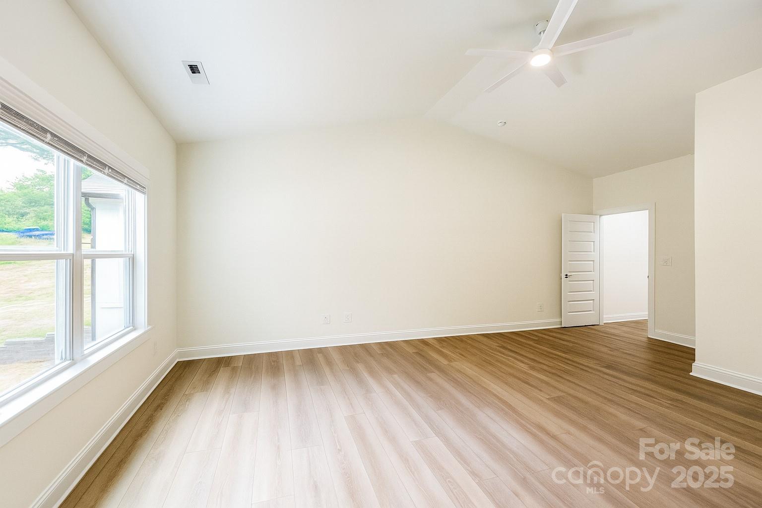 8315 Adrian Court Property Photo 13