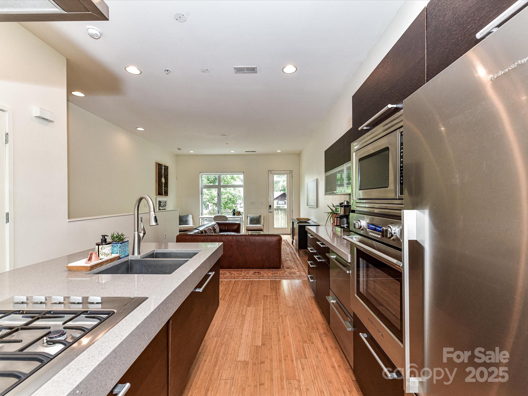 314 Viburnum Way Court Property Photo 13