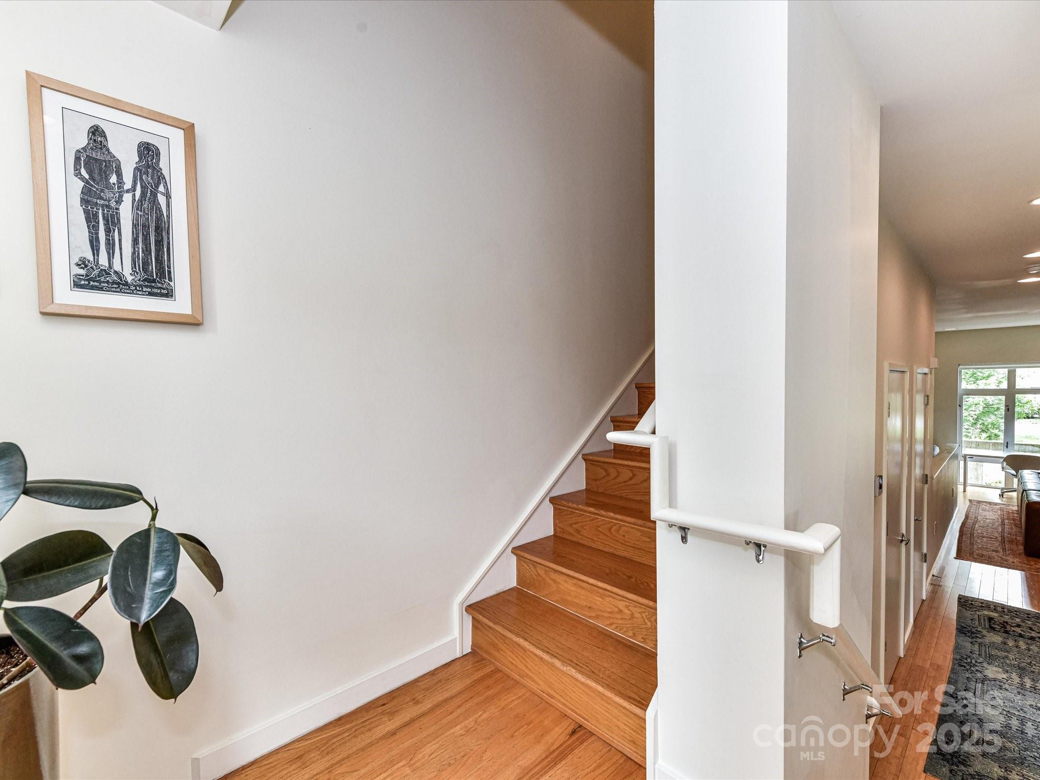 314 Viburnum Way Court Property Photo 21