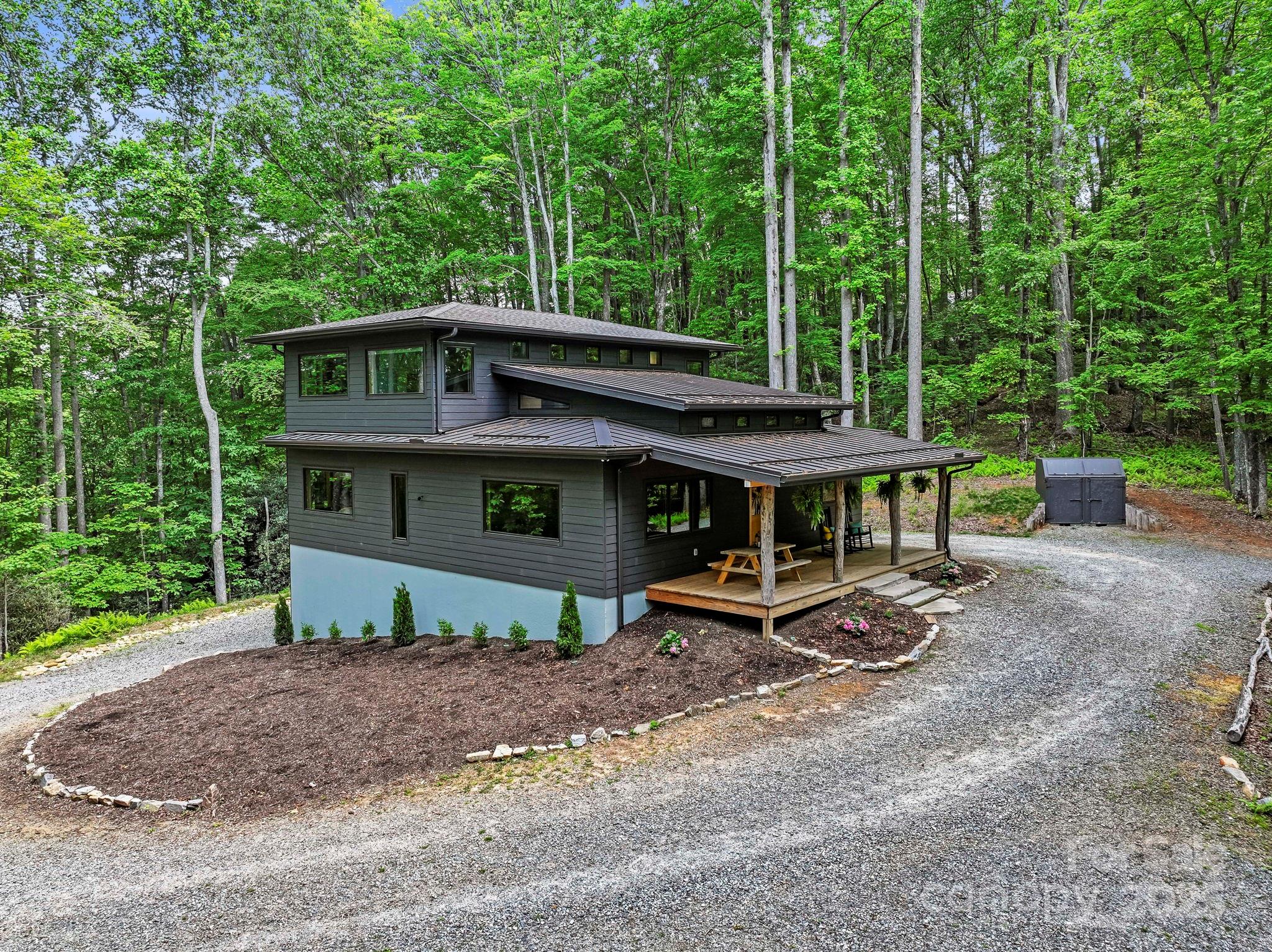 584 Springbrook Lane Property Photo 1