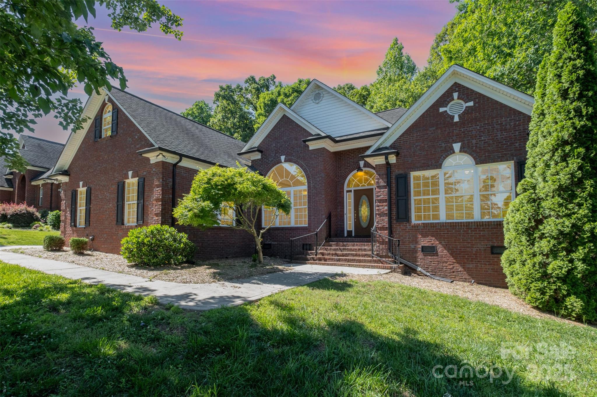3917 Erskine Woods Drive Property Photo 1