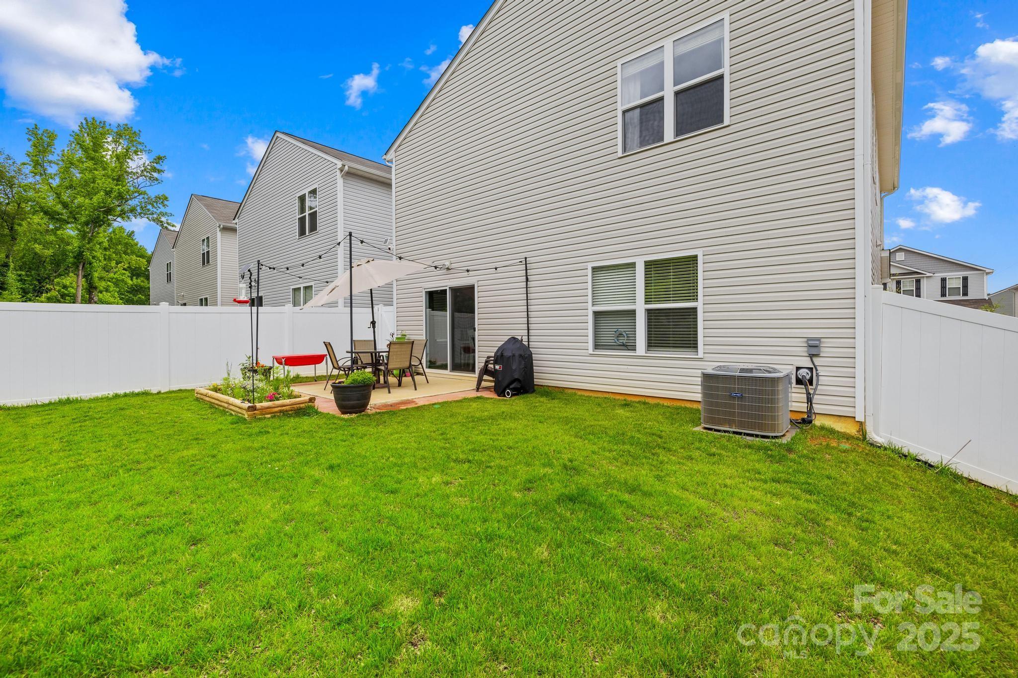 5204 Belstone Lane Property Photo 28