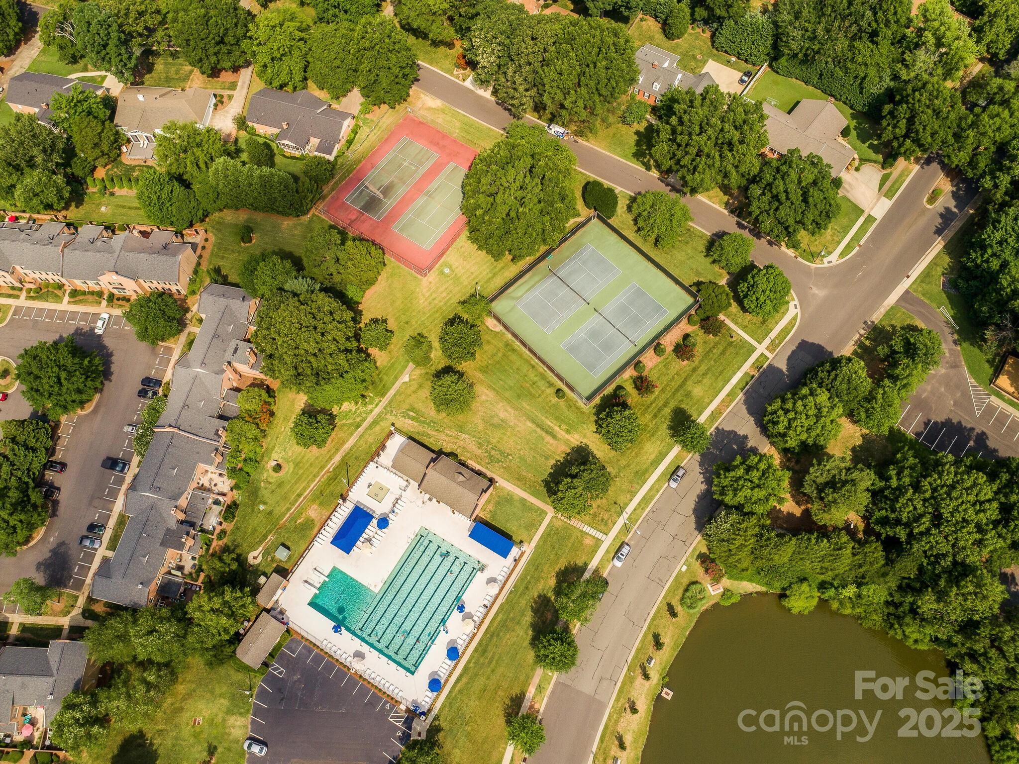 6817 Dumbarton Drive Property Photo 8