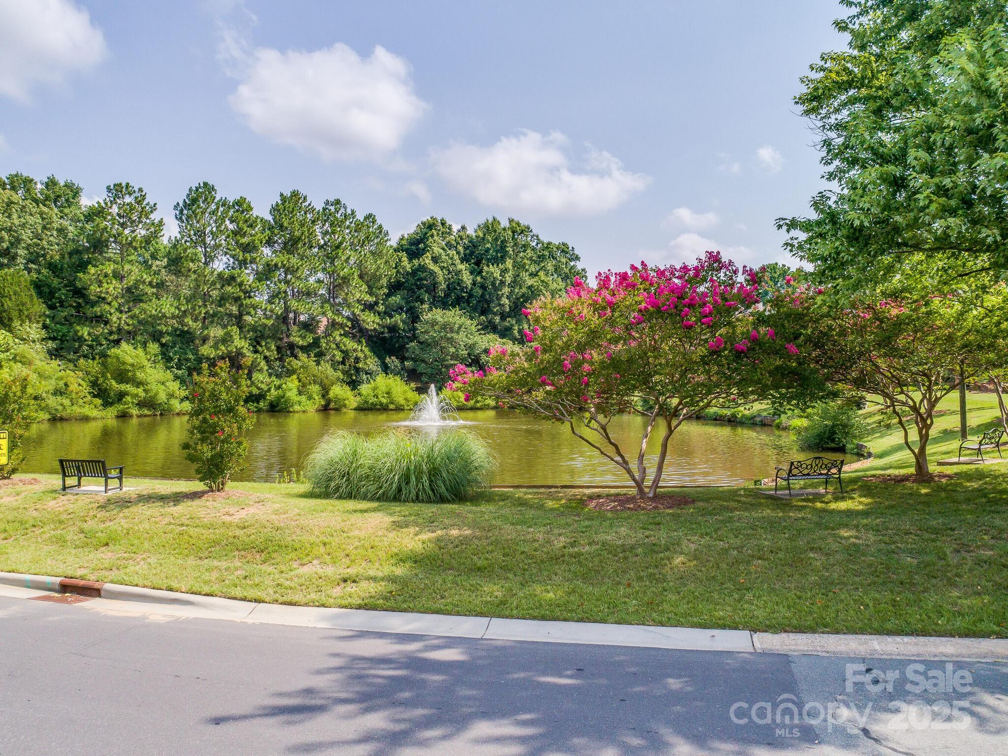 6817 Dumbarton Drive Property Photo 10