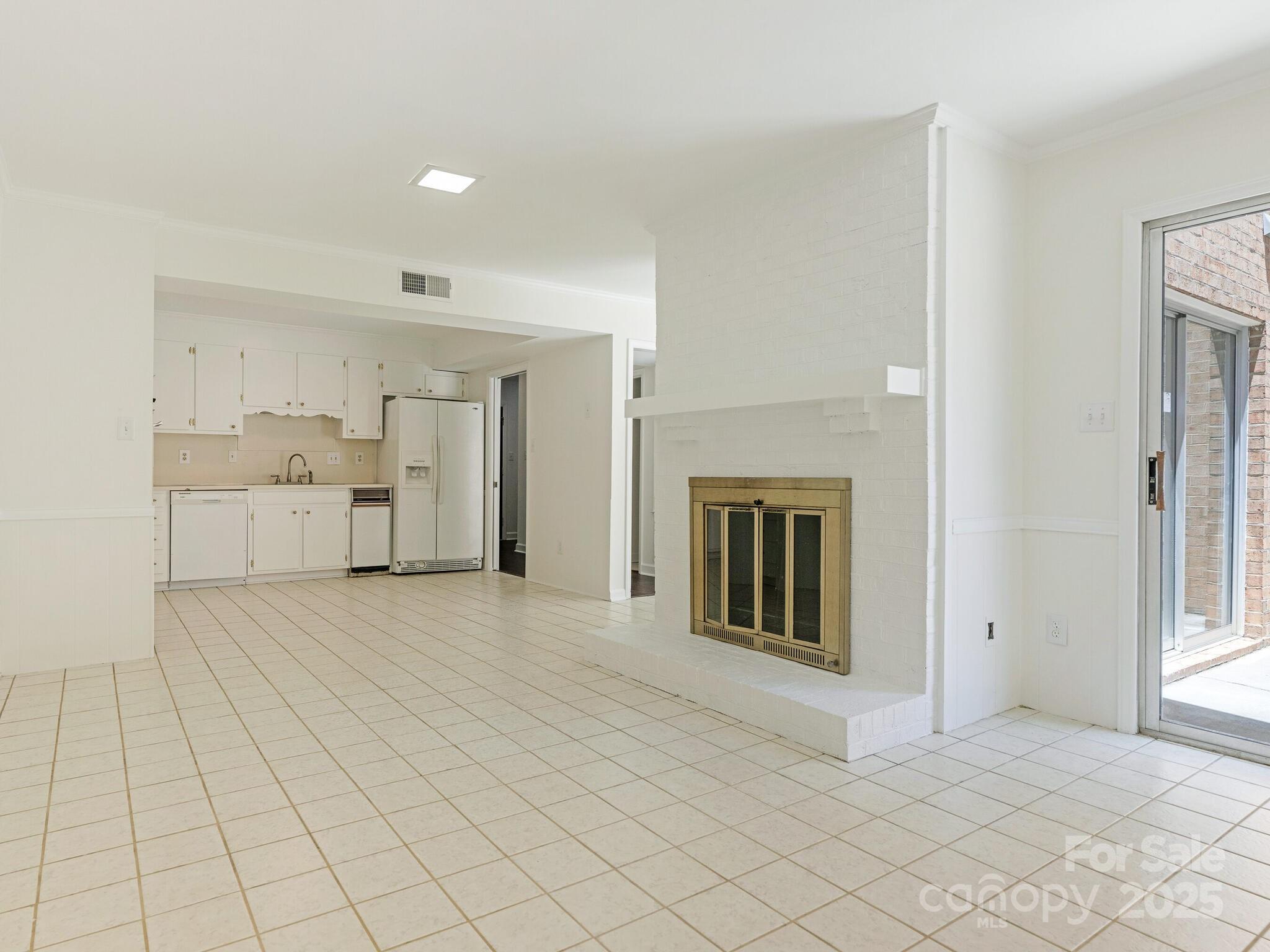 6817 Dumbarton Drive Property Photo 18