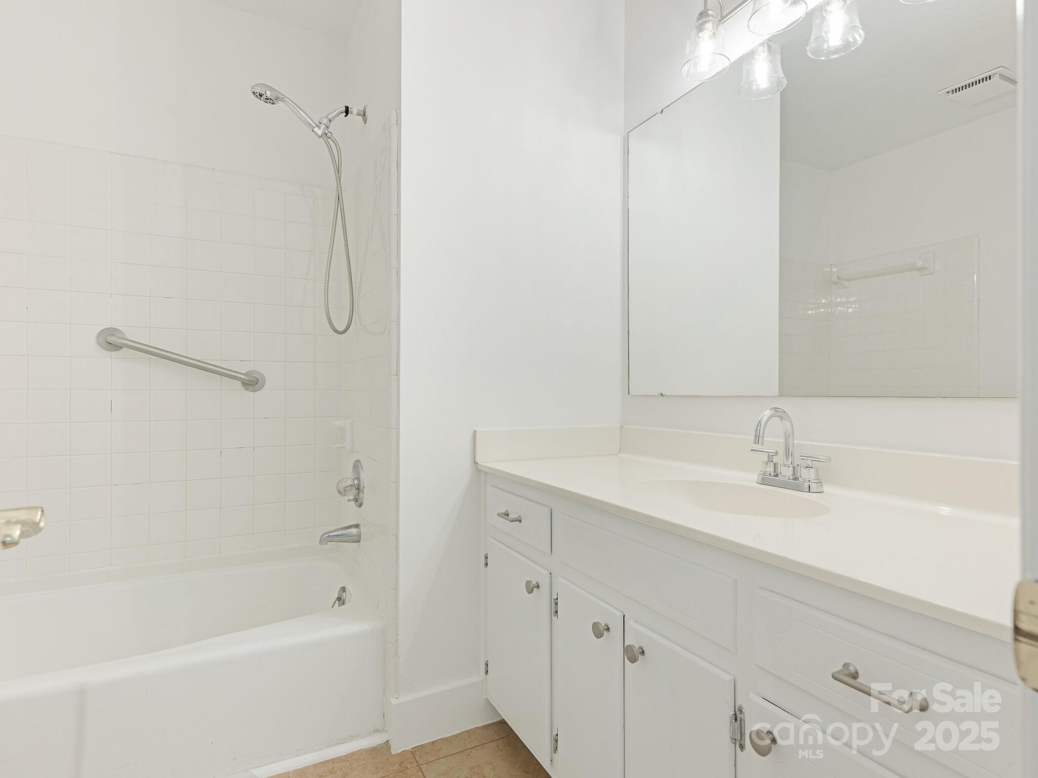 6817 Dumbarton Drive Property Photo 21