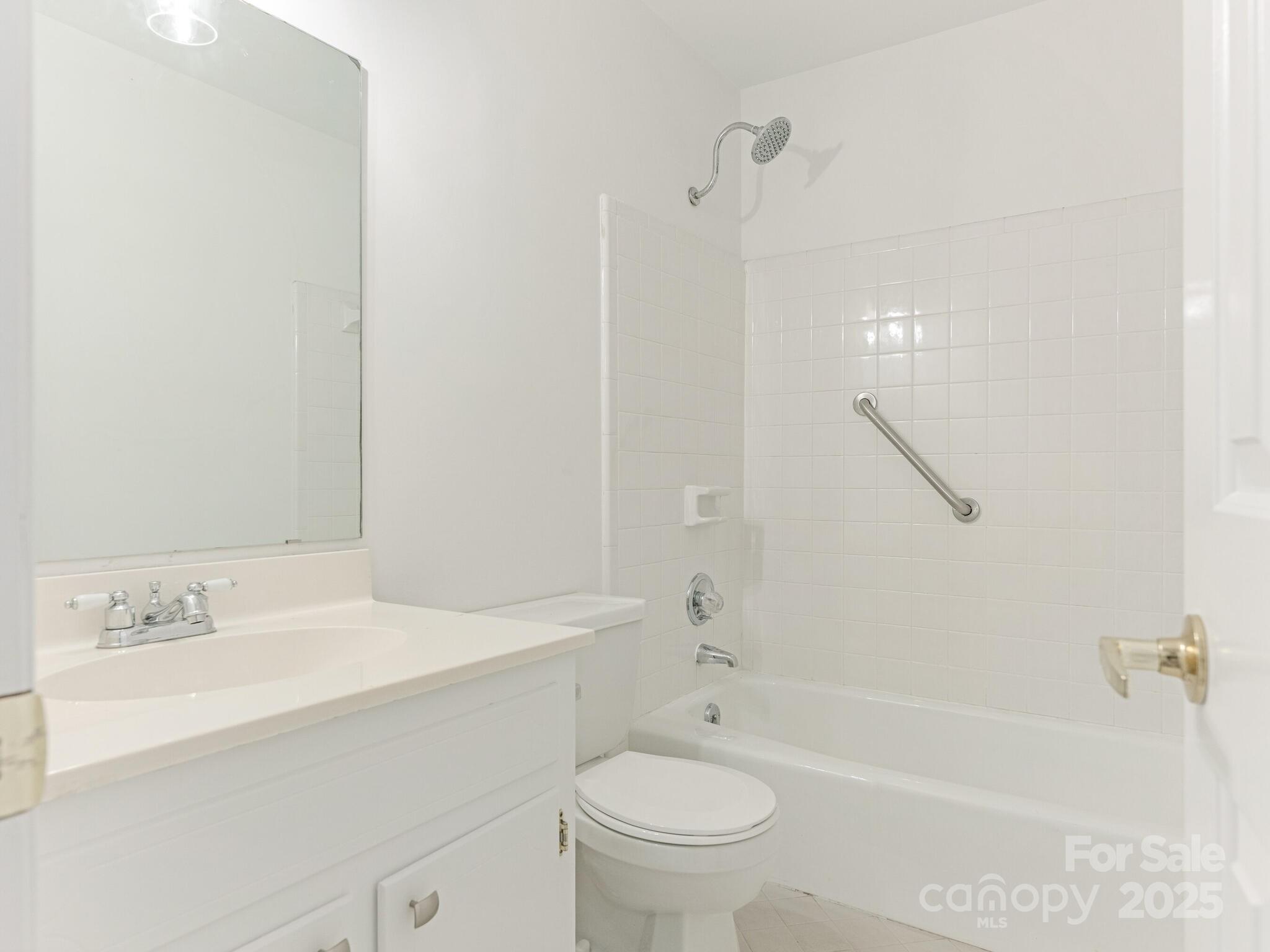 6817 Dumbarton Drive Property Photo 22