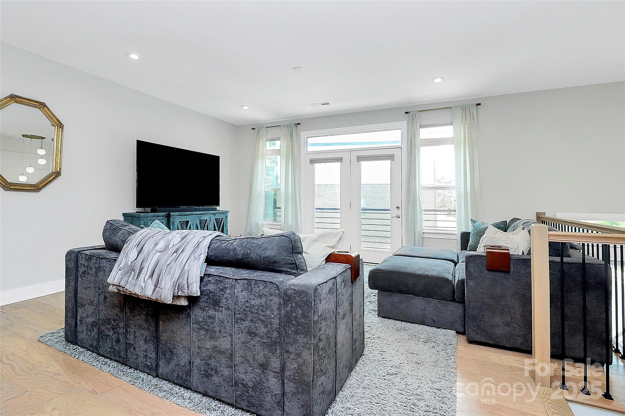 11043 Stetler Street Property Photo 9