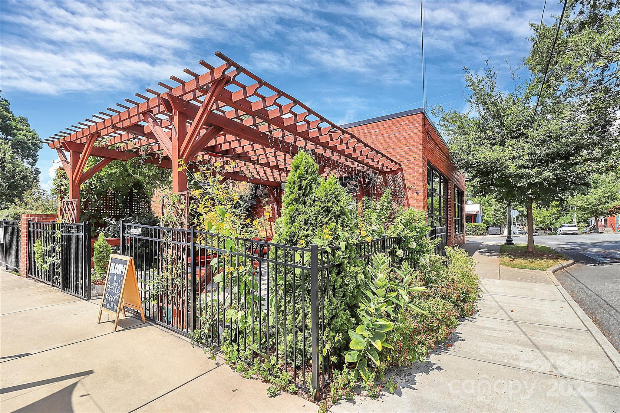 11043 Stetler Street Property Photo 42