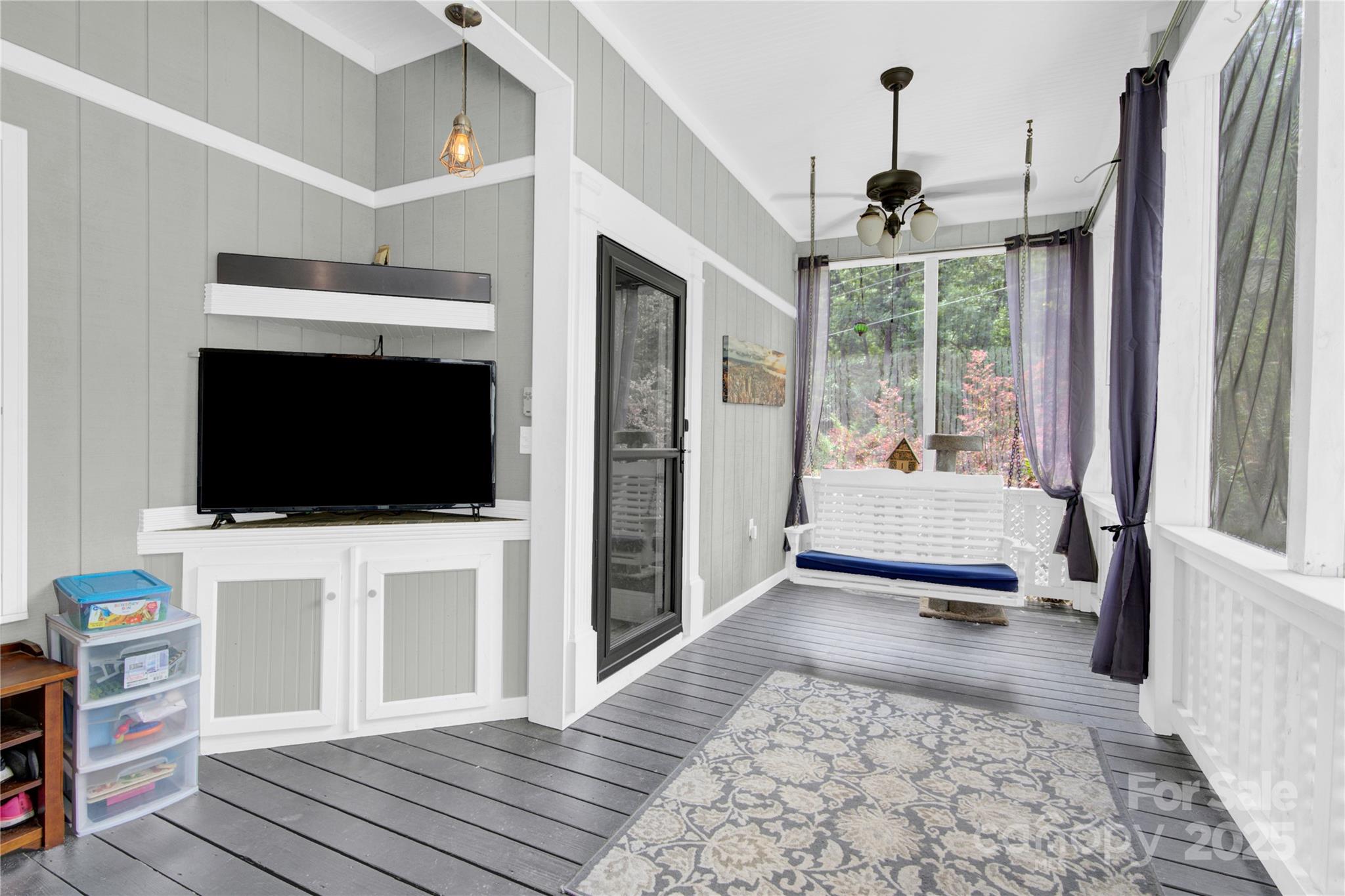 267 Ikerd Drive Property Photo 6