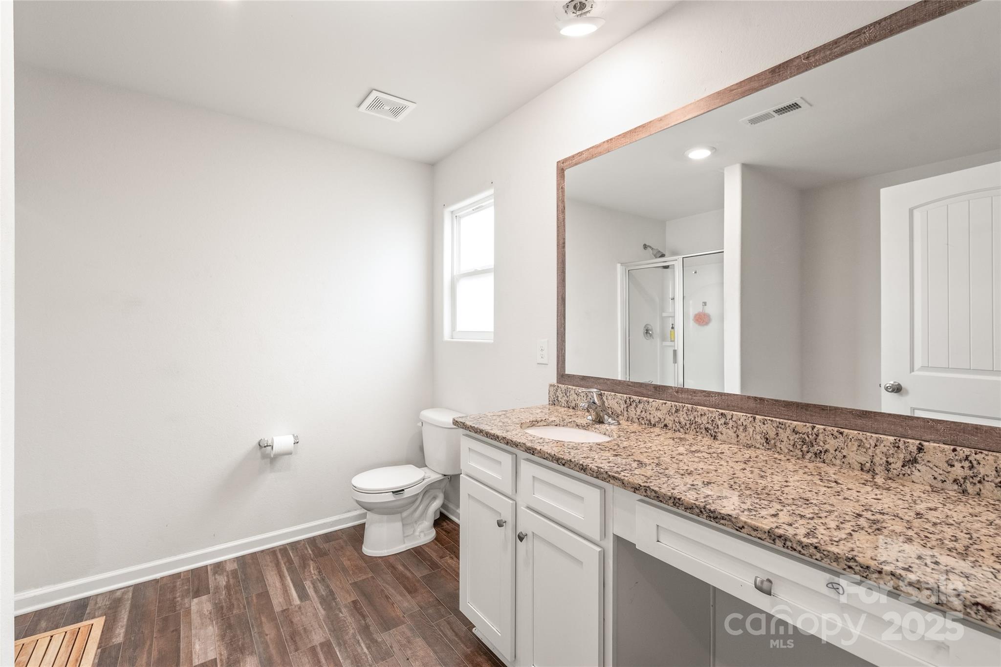 2340 Lanza Drive Property Photo 14