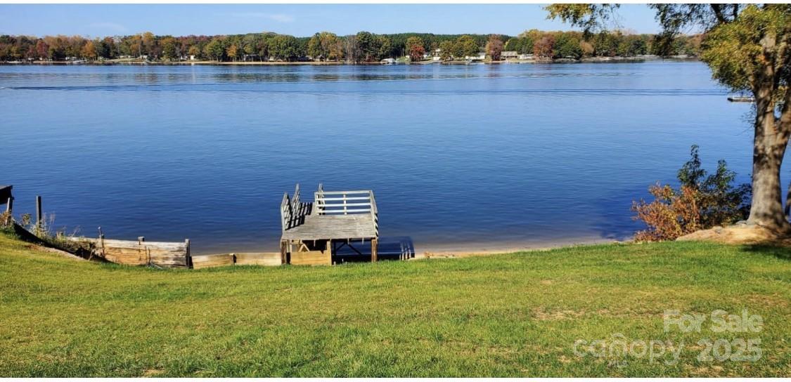 410 Lakeshore Drive Property Photo 1