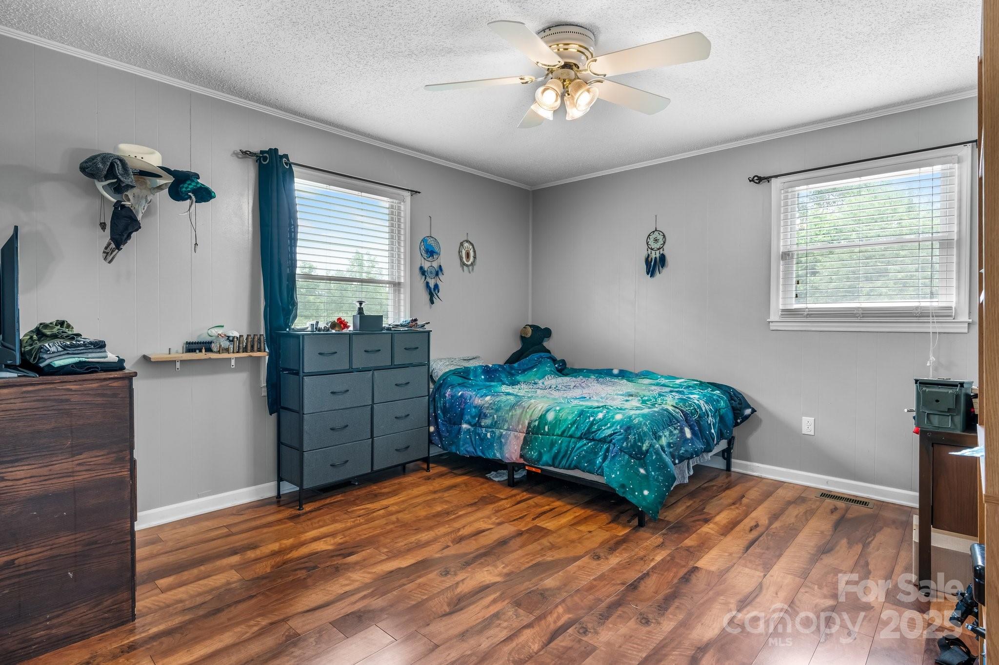 1691 Hill River Road Property Photo 10