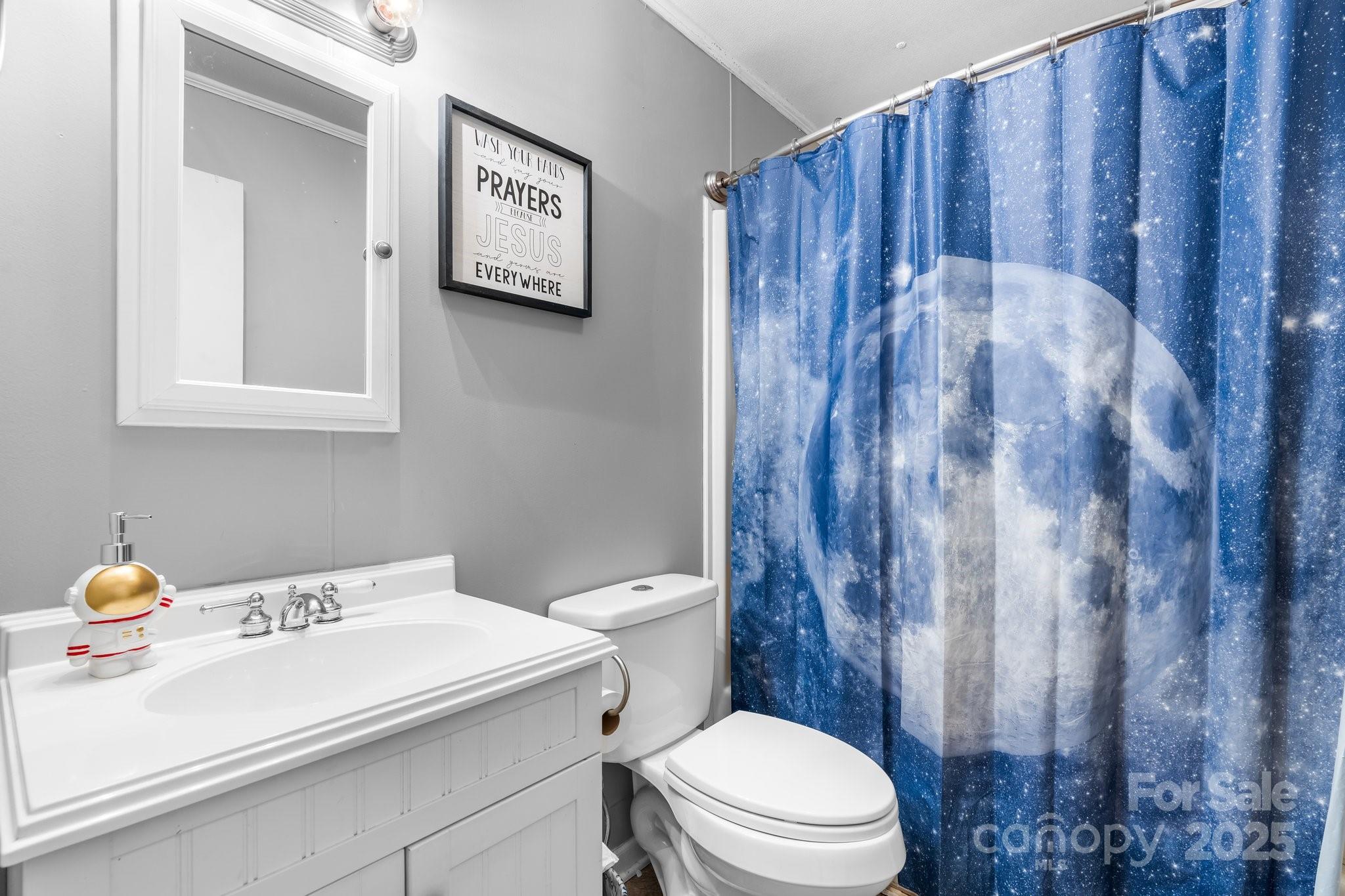 1691 Hill River Road Property Photo 12