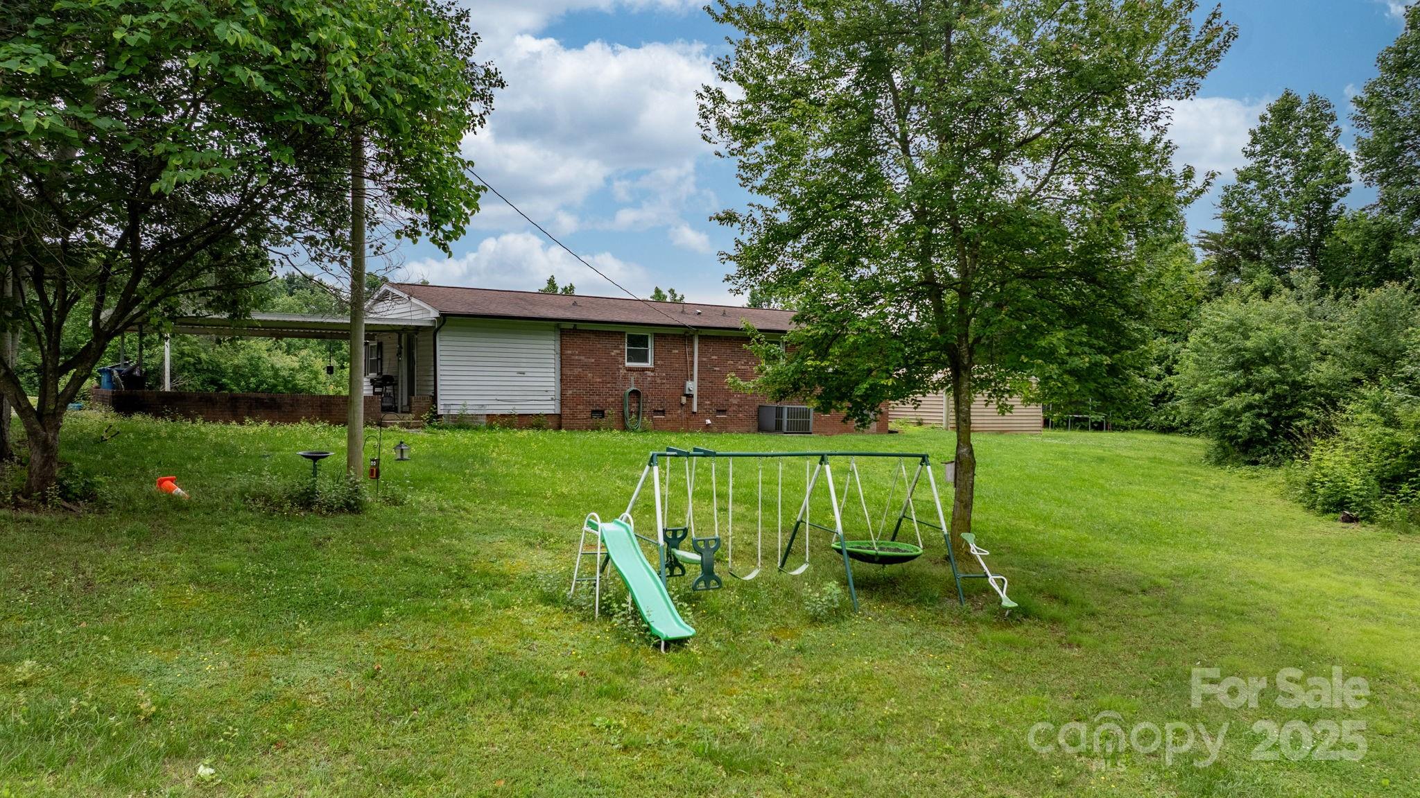 1691 Hill River Road Property Photo 16