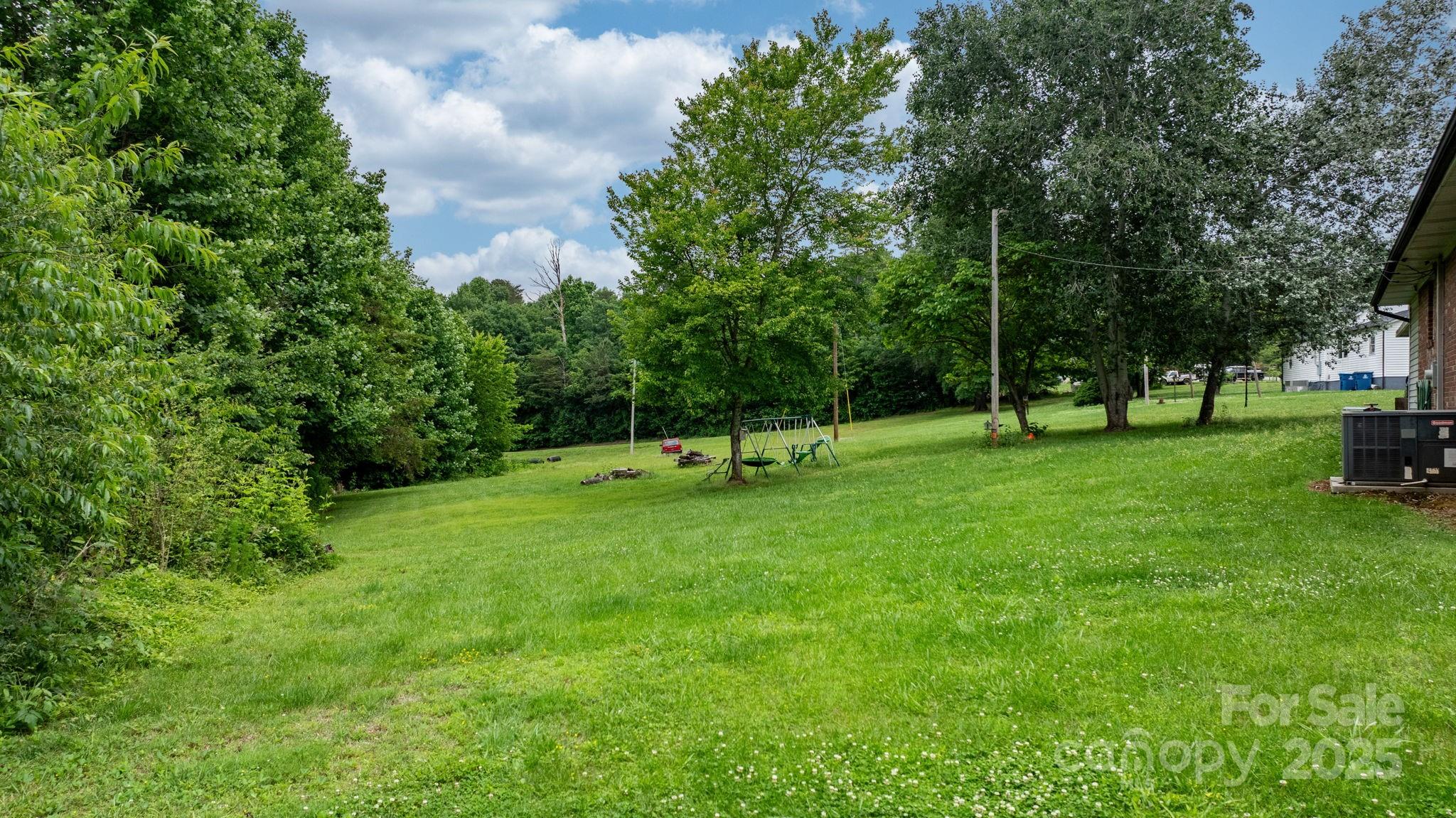 1691 Hill River Road Property Photo 17