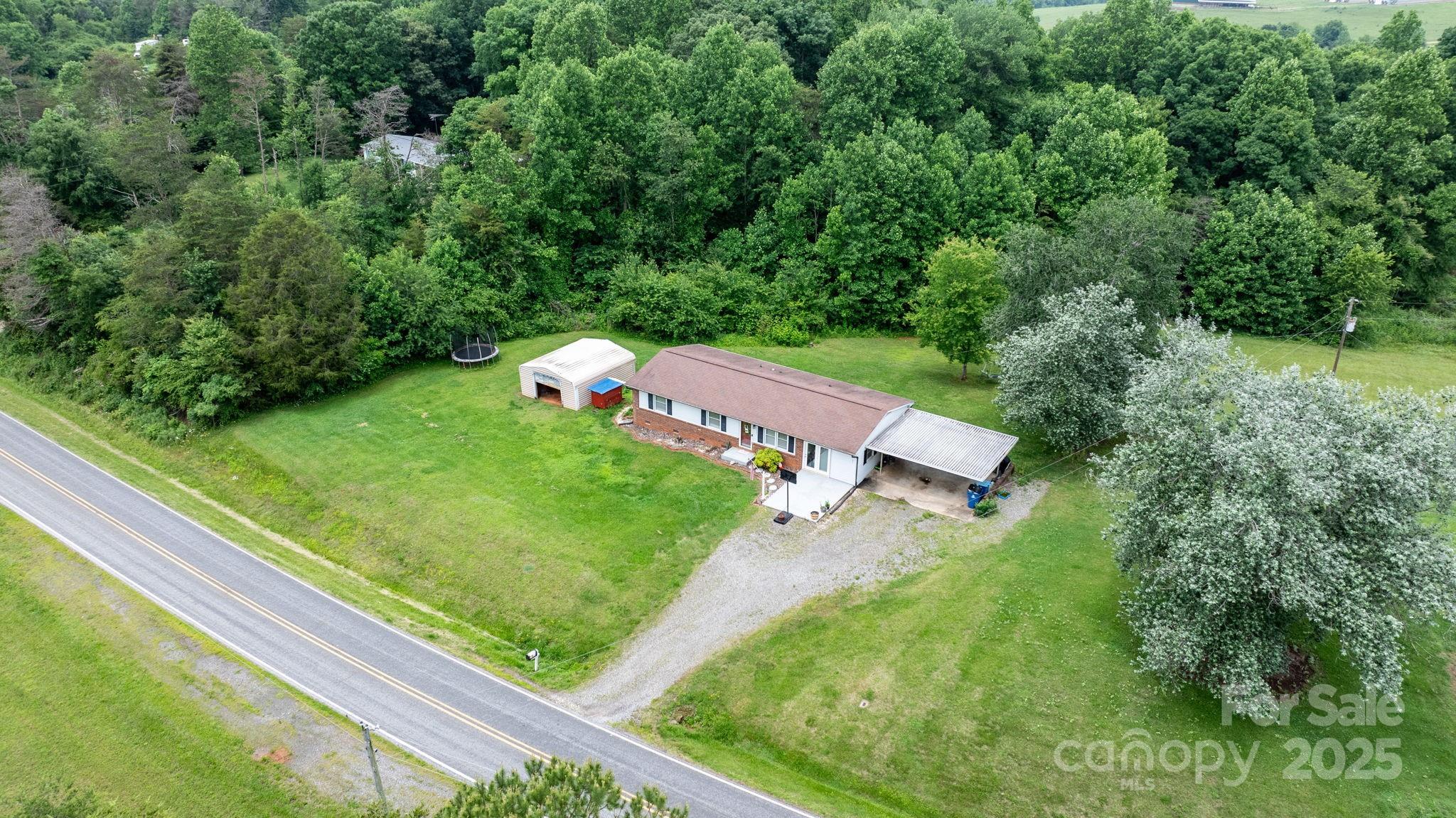1691 Hill River Road Property Photo 21
